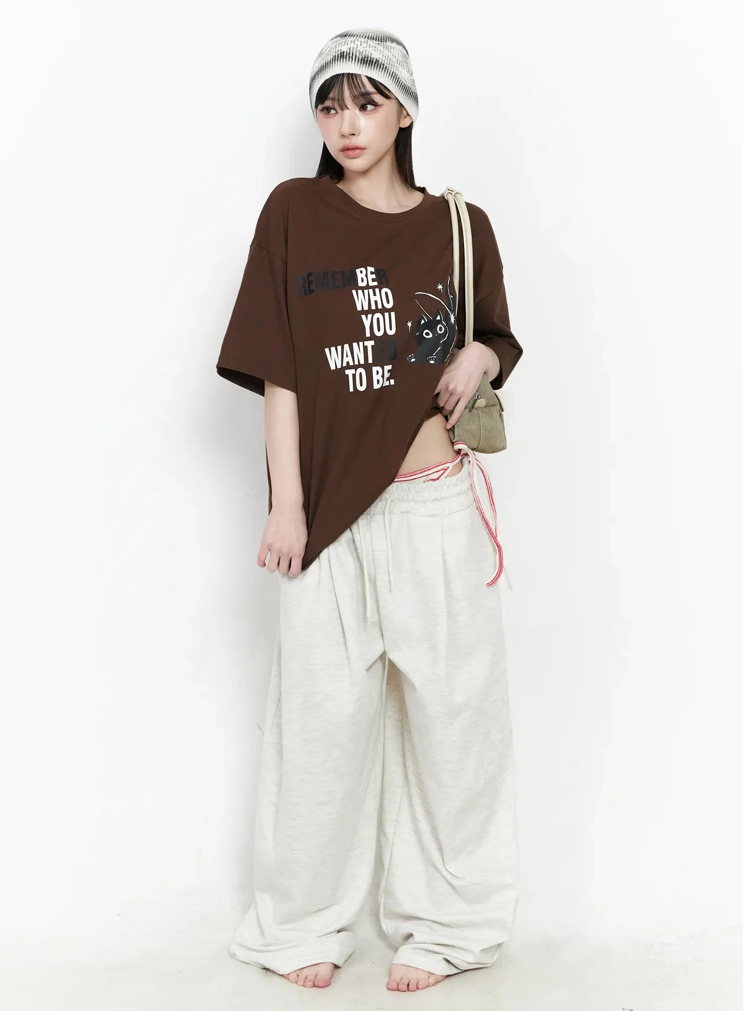 Meow Graphic Oversized Tee IU509 - Image 10