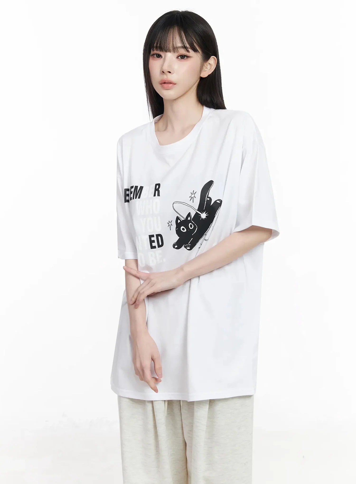 Meow Graphic Oversized Tee IU509 - Image 11