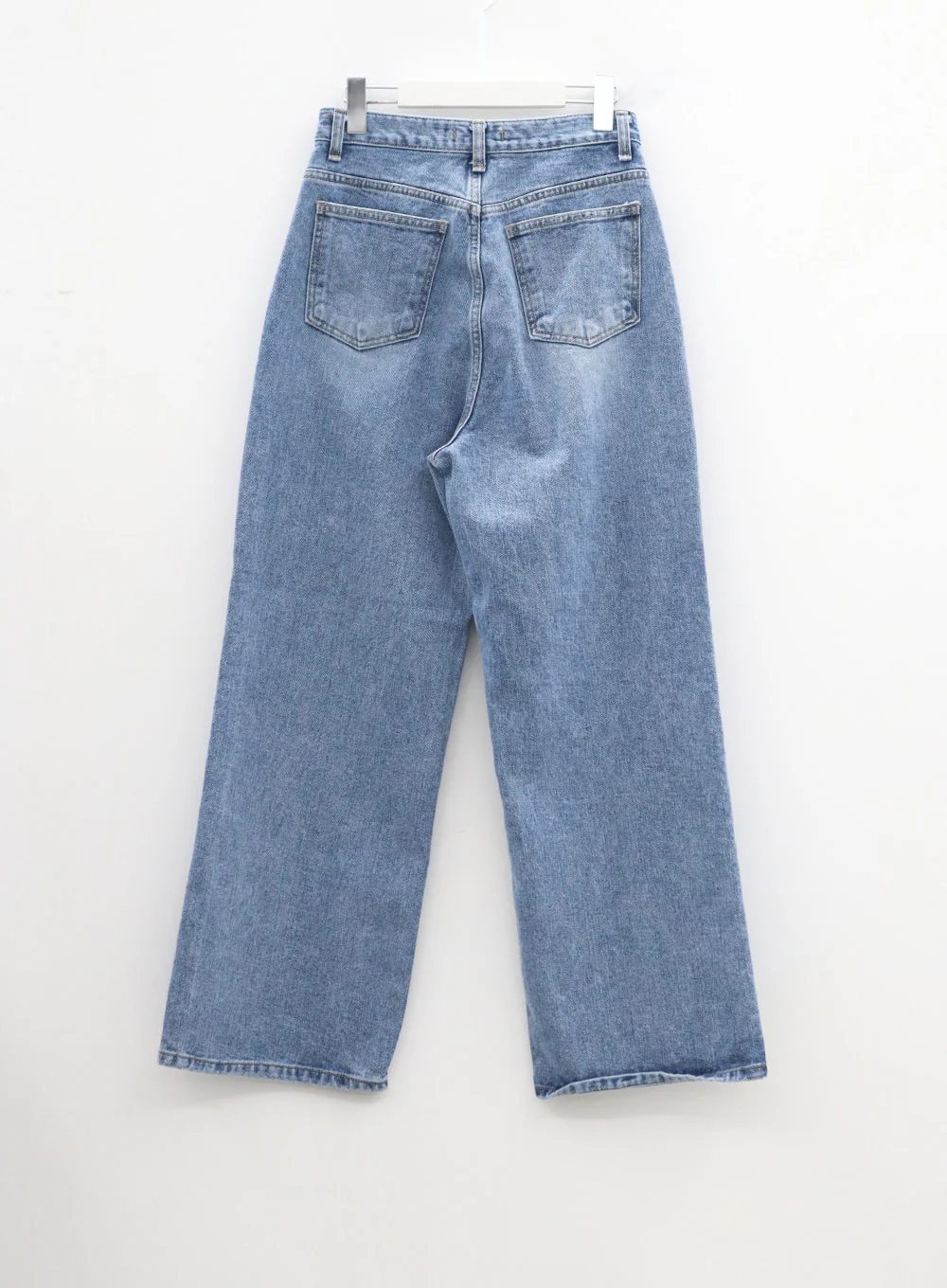 Mid-Wash Bootcut Jeans CM323 - Image 15