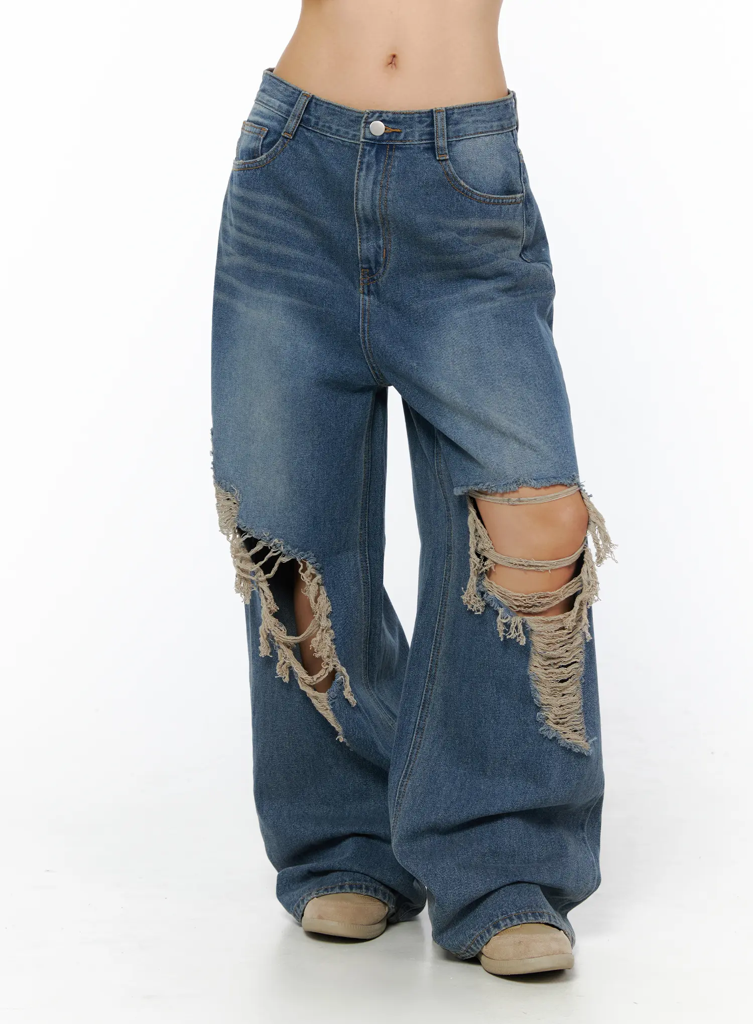 Mika Distressed Wide Leg Jeans CU512 - Image 10