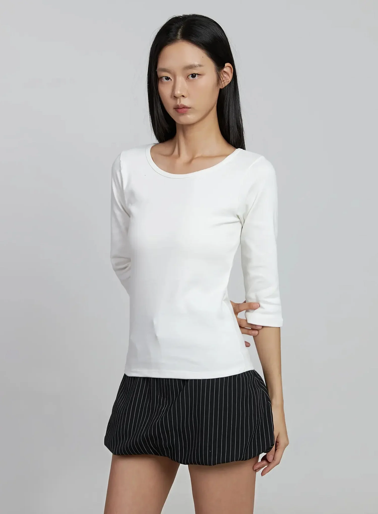 Minimalist Three-Quarter Sleeve Top IM520 - Image 12