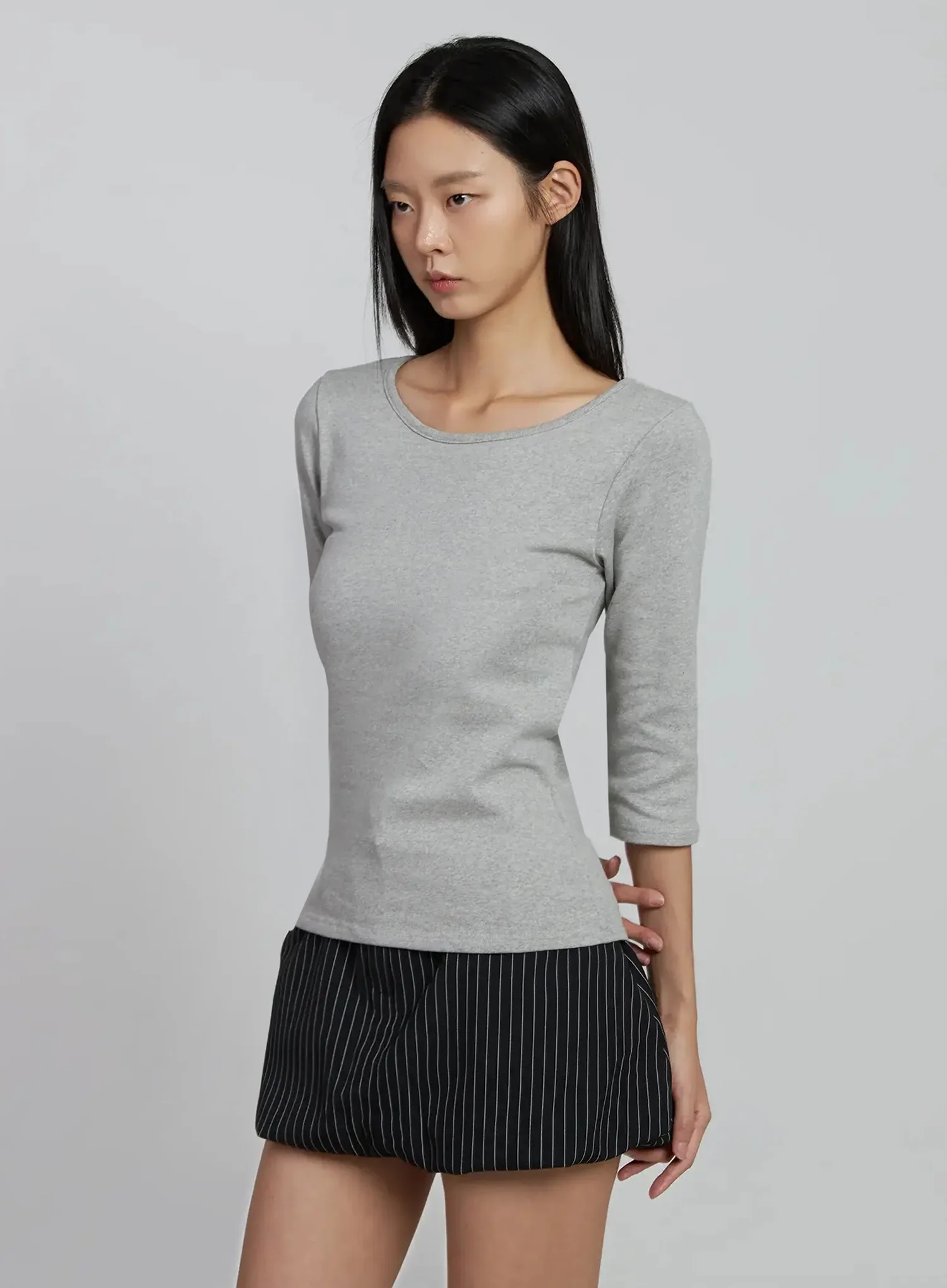 Minimalist Three-Quarter Sleeve Top IM520 - Image 8
