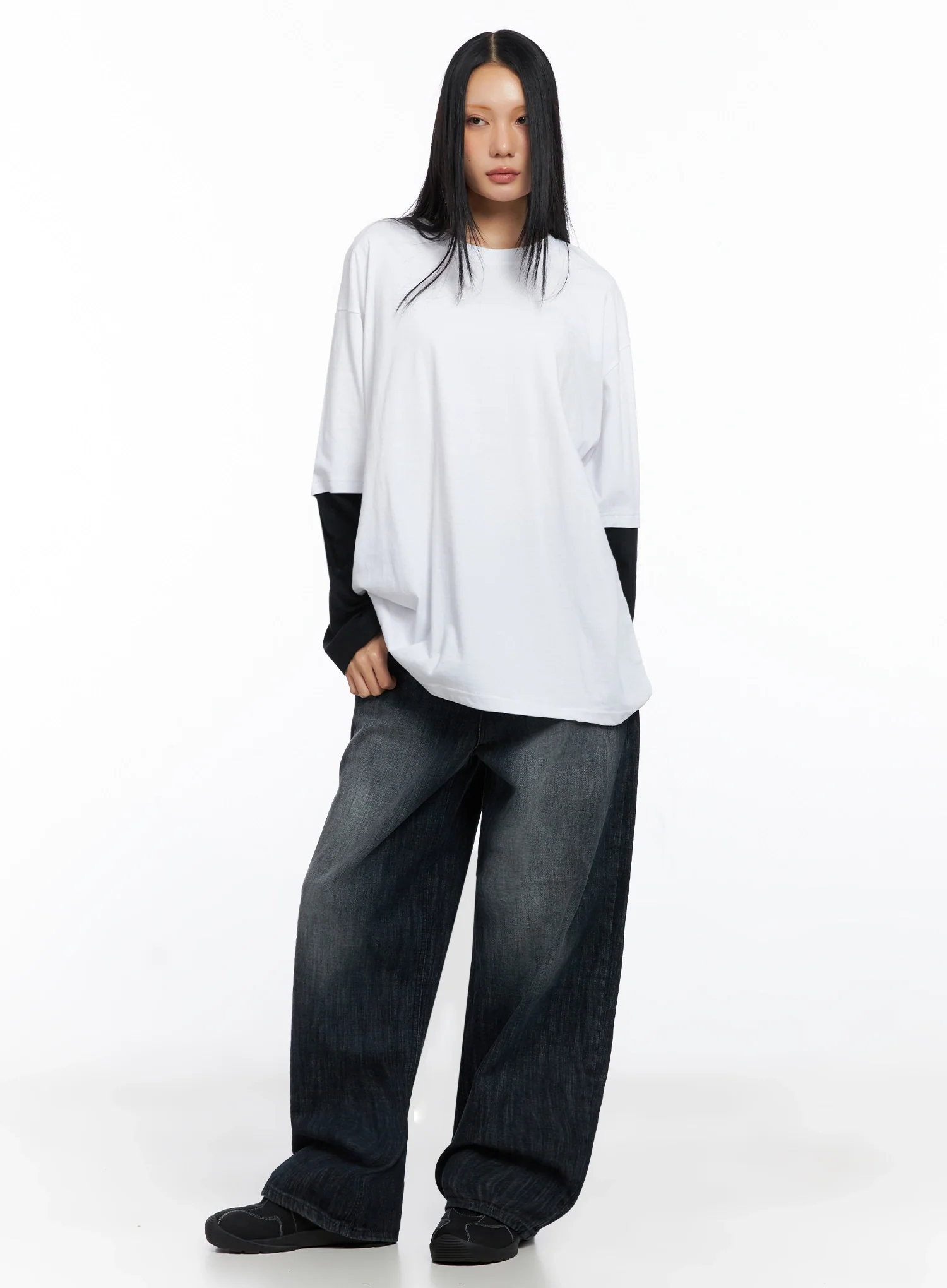 Minnell Vintage-Wash Wide-Leg Jeans IO517 - Image 5