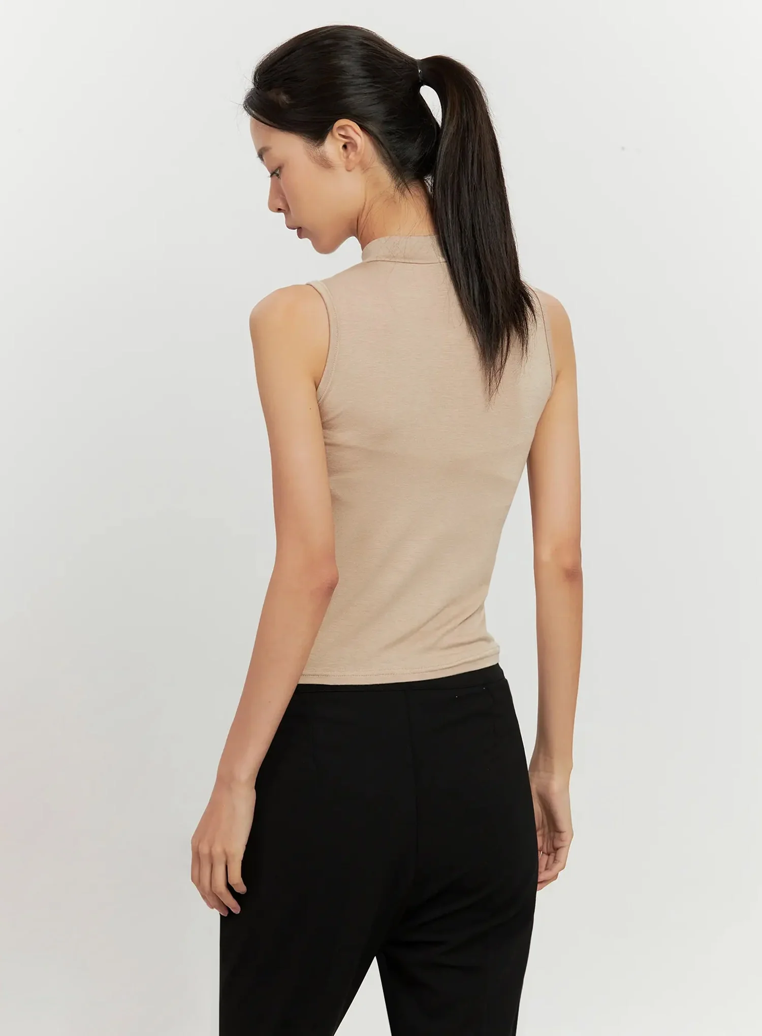 Mock Neck Sleeveless Top IL528 - Image 11