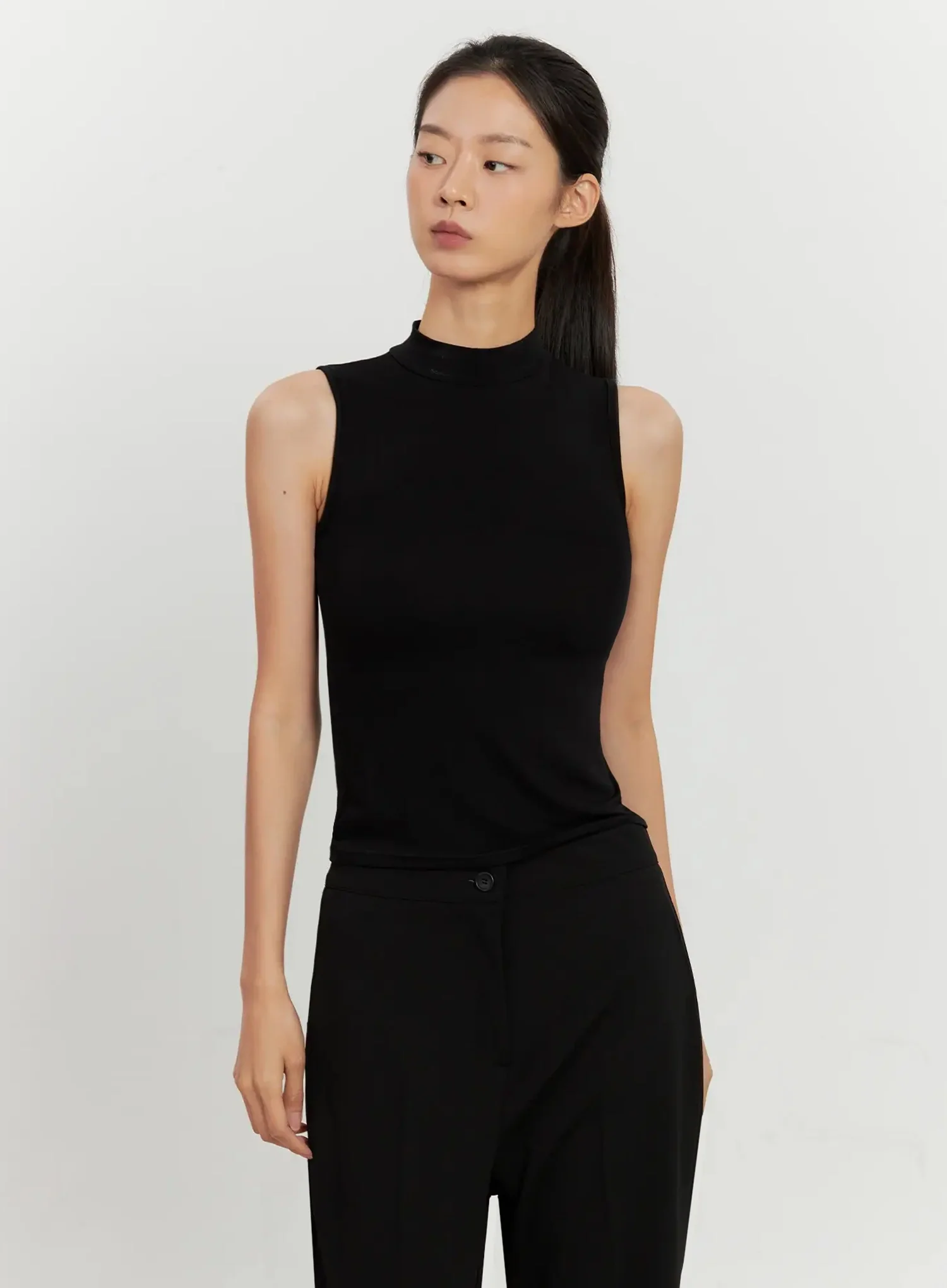 Mock Neck Sleeveless Top IL528 - Image 12