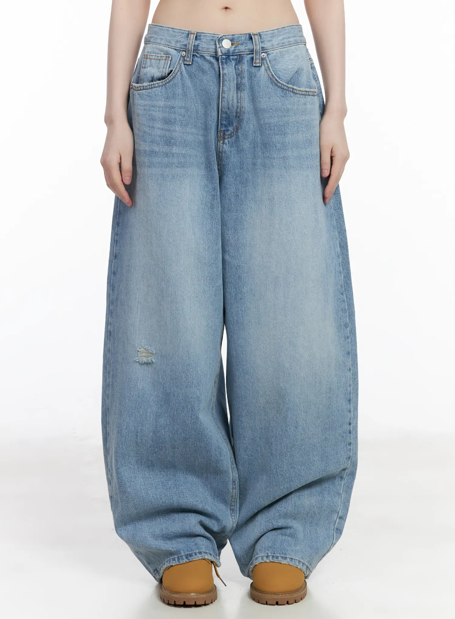 Nini Washed Wide Leg Jeans CM525