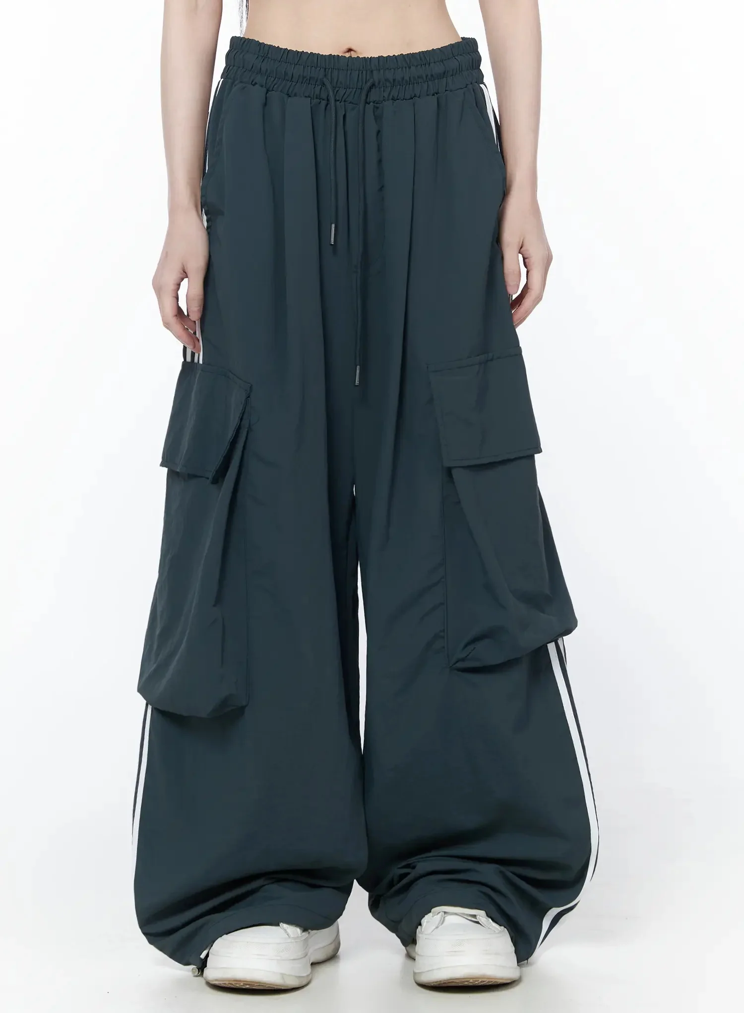 Nylon Cargo Track Pants IU512