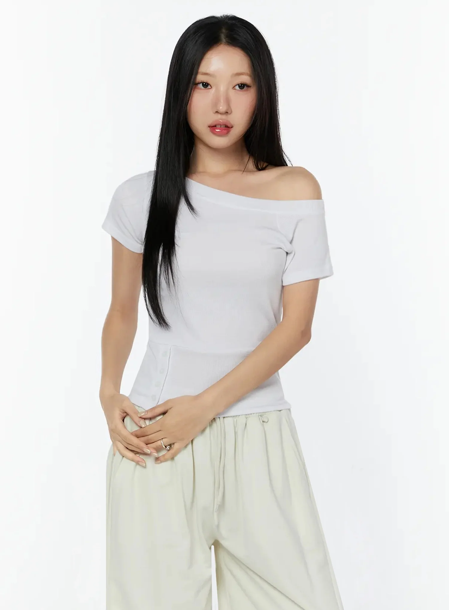 Off-Shoulder Buttoned Slit Tee IU524 - Image 2