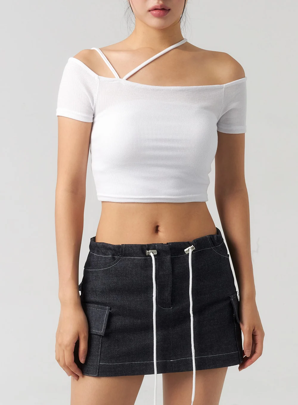 Off-Shoulder Cropped Tee CU326 - Image 2