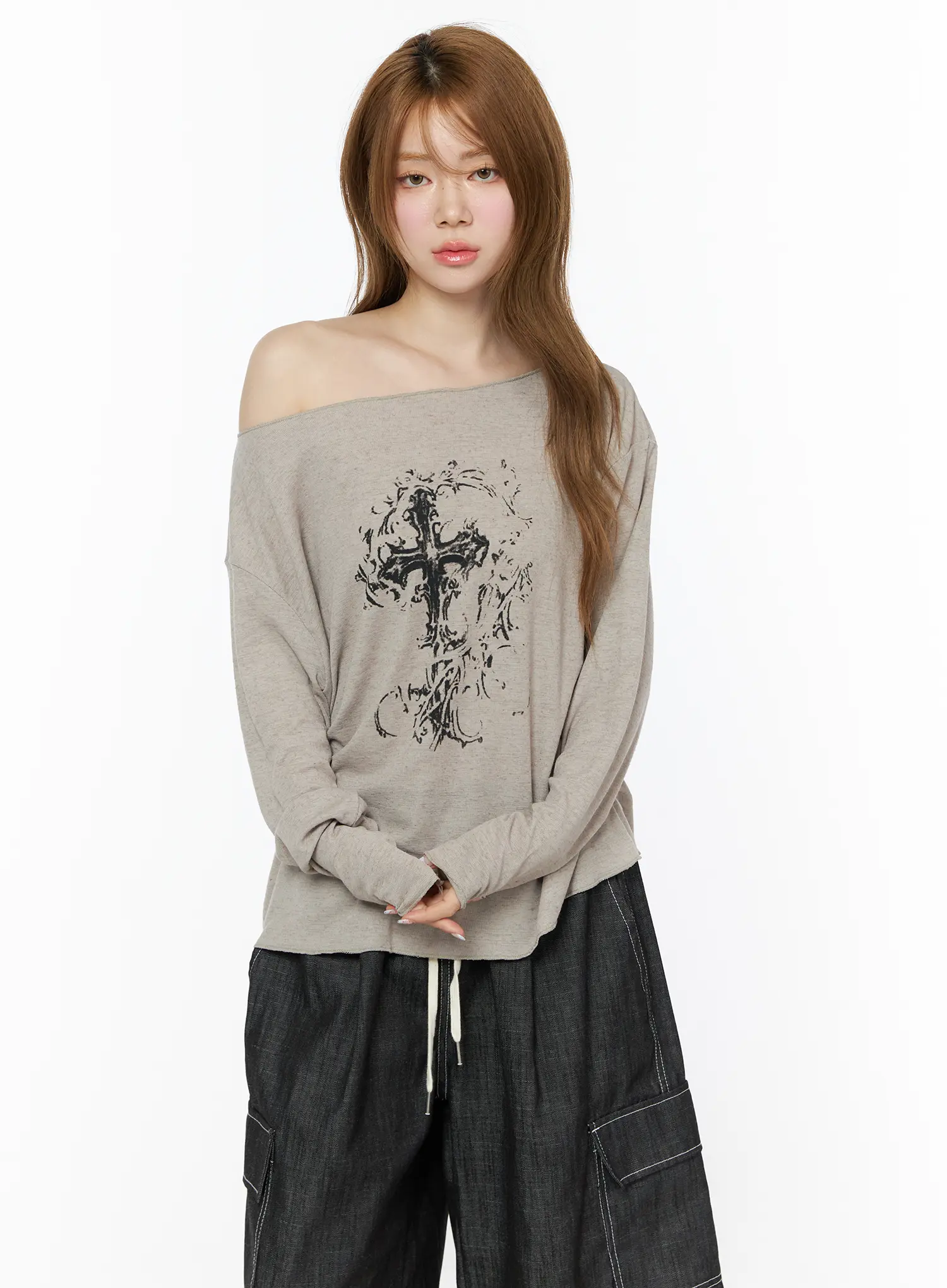 Off-Shoulder Cross Graphic Top IU515 - Image 2