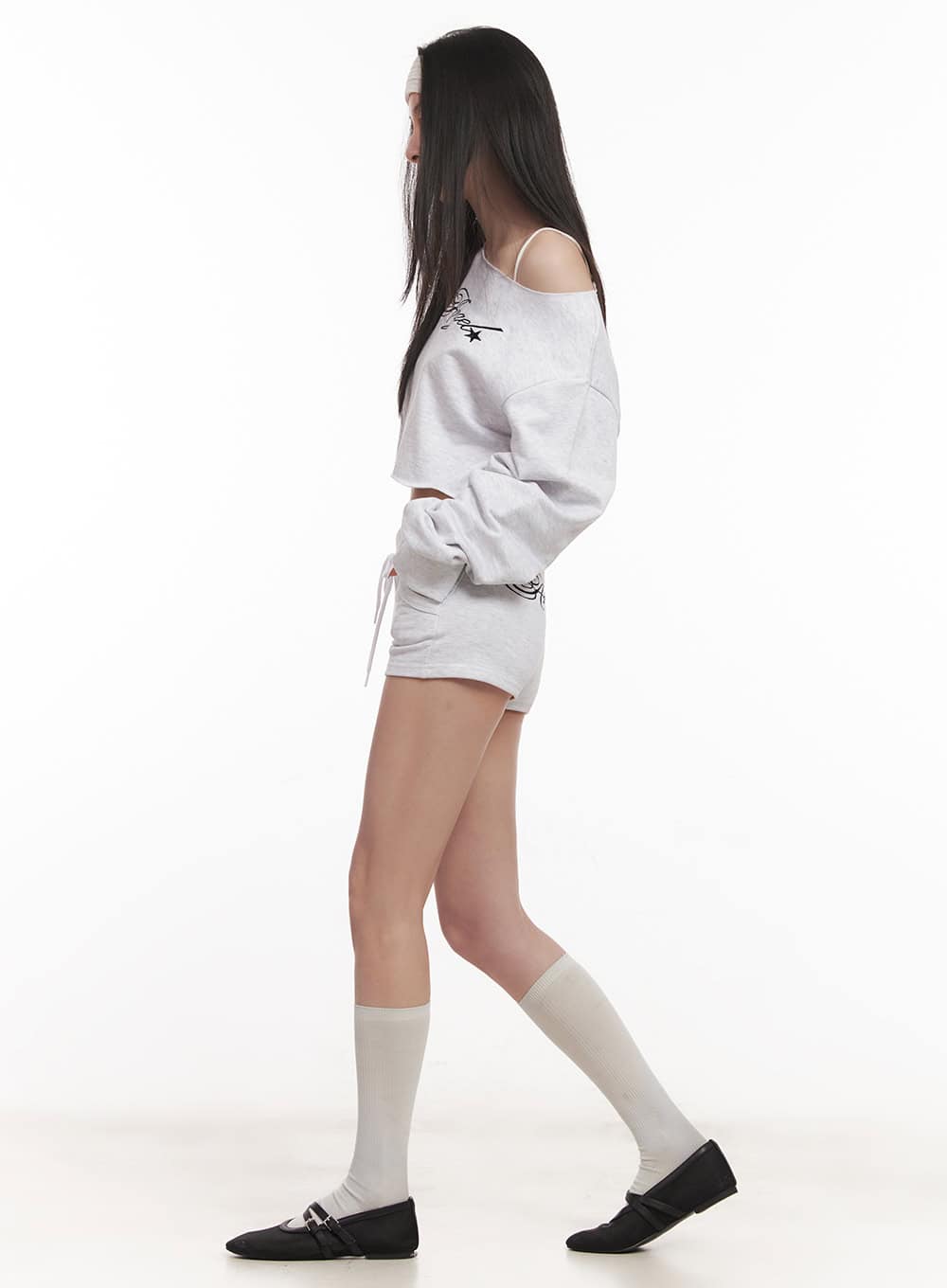Off-Shoulder Embroidered Crop Sweatshirt CM518 - Image 6