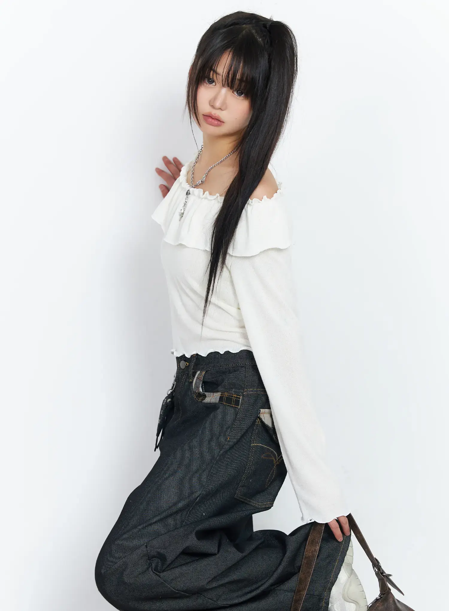 Off-Shoulder Frill Long Sleeve Top CF506