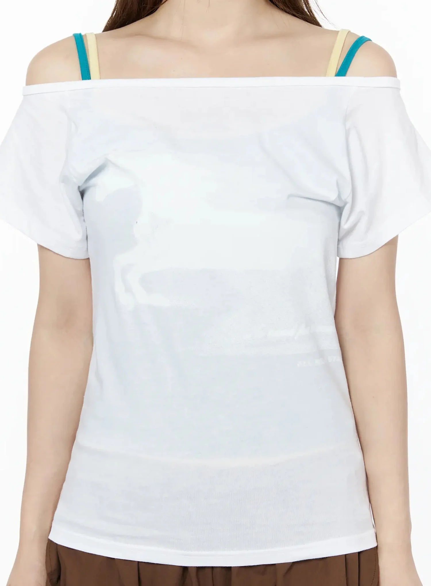 Off-Shoulder Graphic Short Sleeve Top IU525 - Image 9
