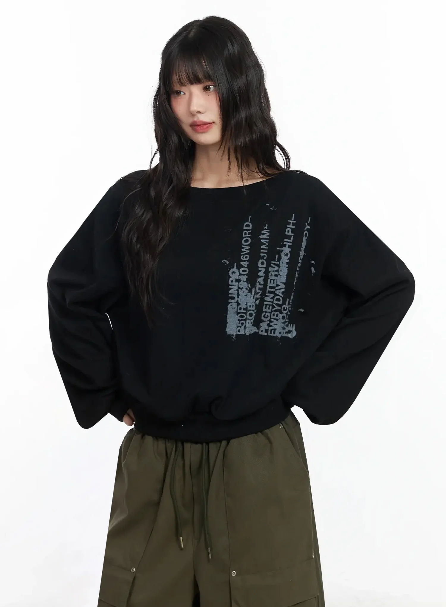 Off-Shoulder Graphic Sweatshirt F516 - Image 2