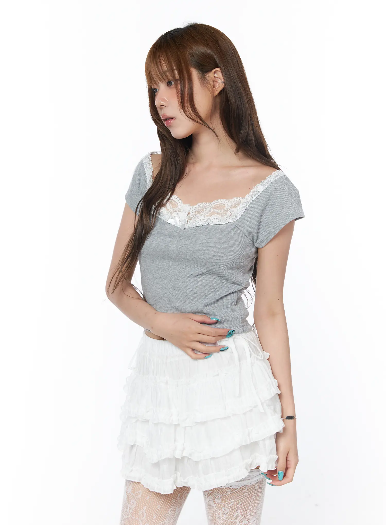 Off-Shoulder Lace Detail Crop Tee CY529 - Image 2