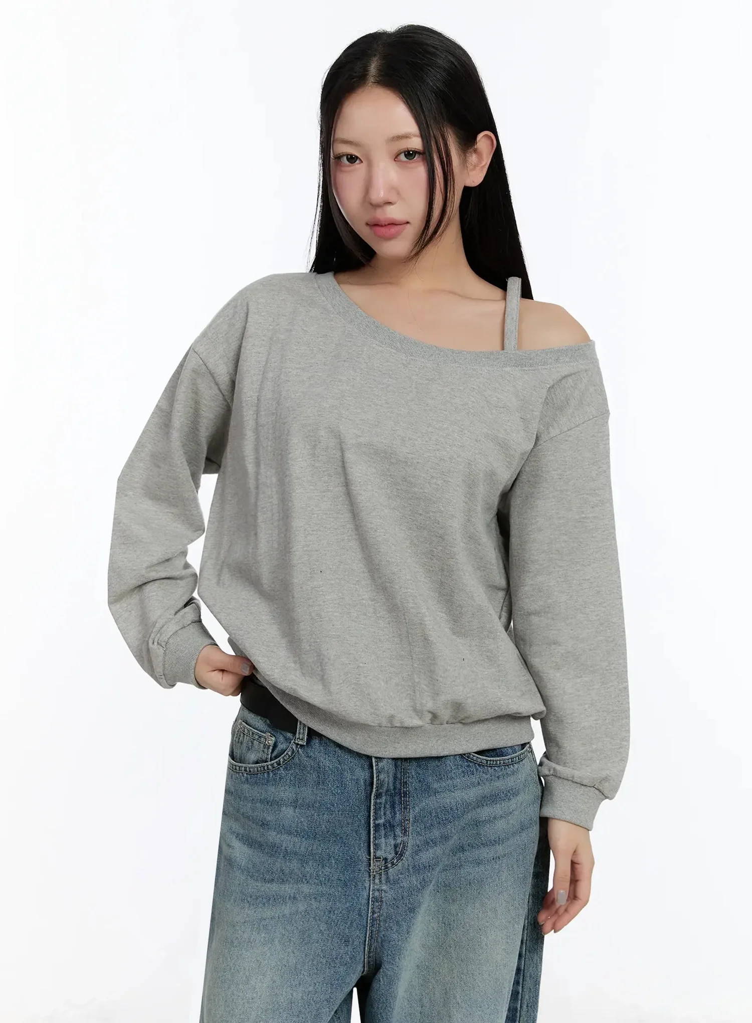 Off-Shoulder Simple Sweatshirt IM509 - Image 2