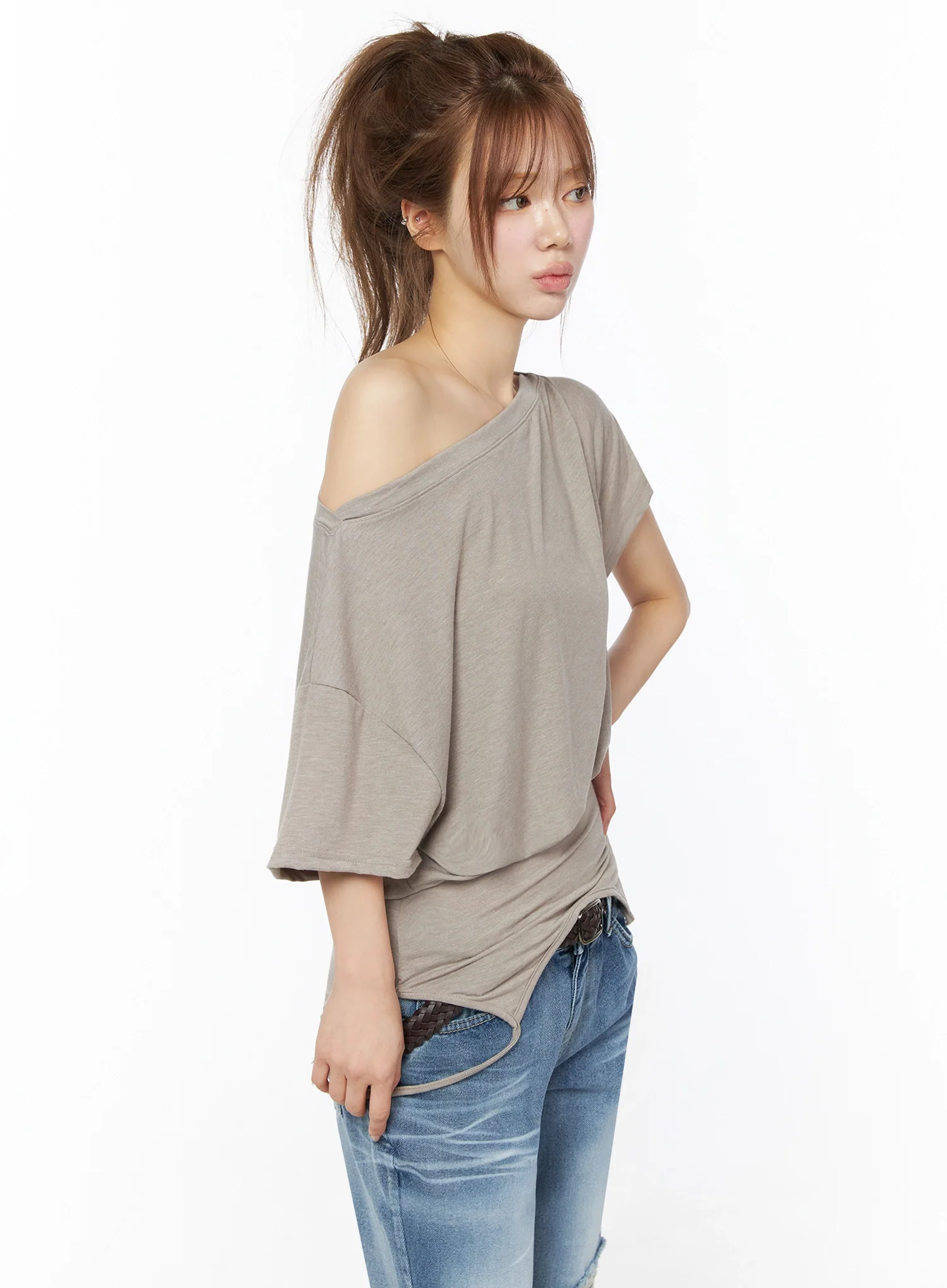Off-Shoulder Two-Way Cami Top IU525 - Image 9
