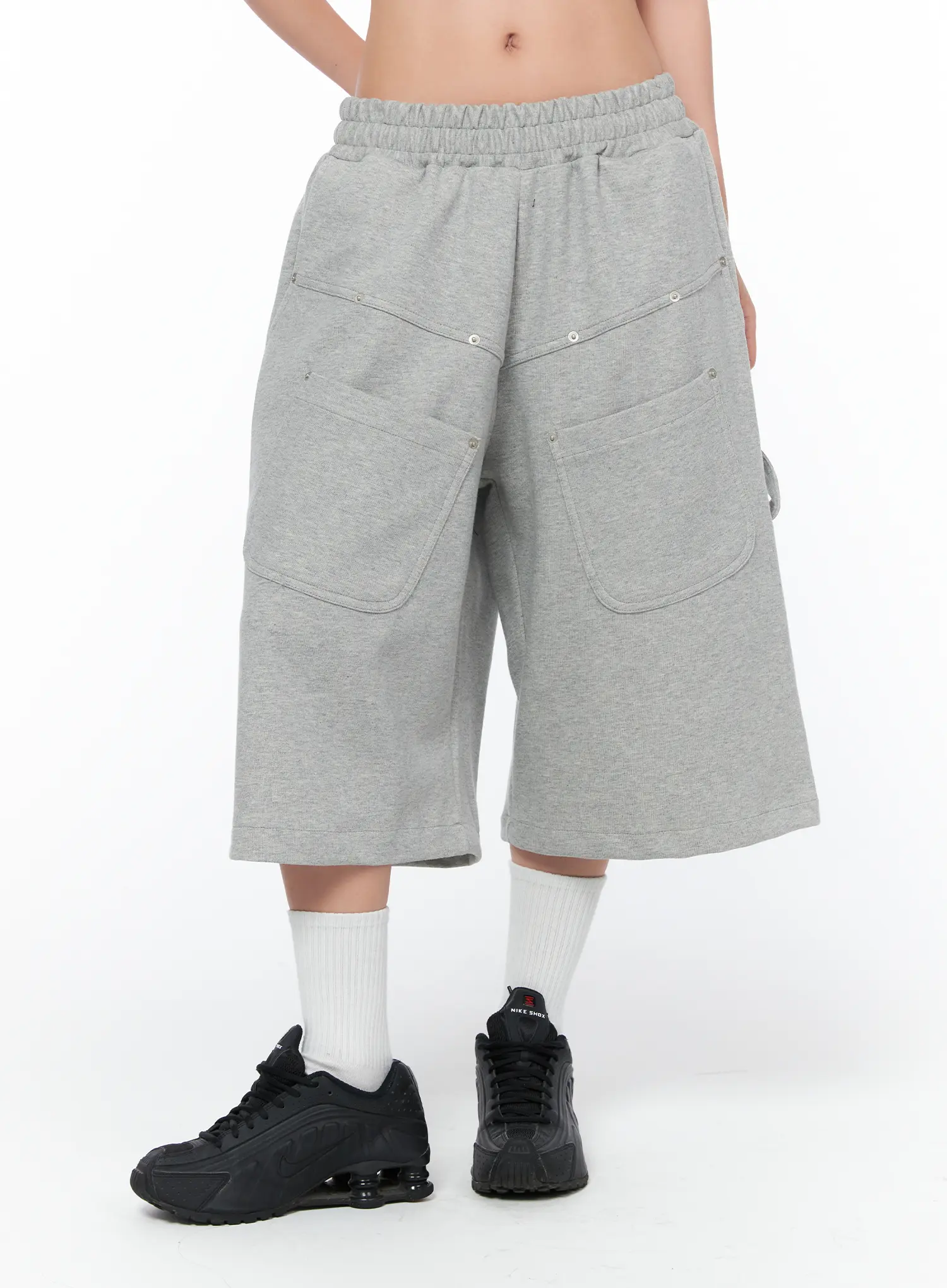 Oversized Bermuda Sweat Shorts CA515 - Image 9