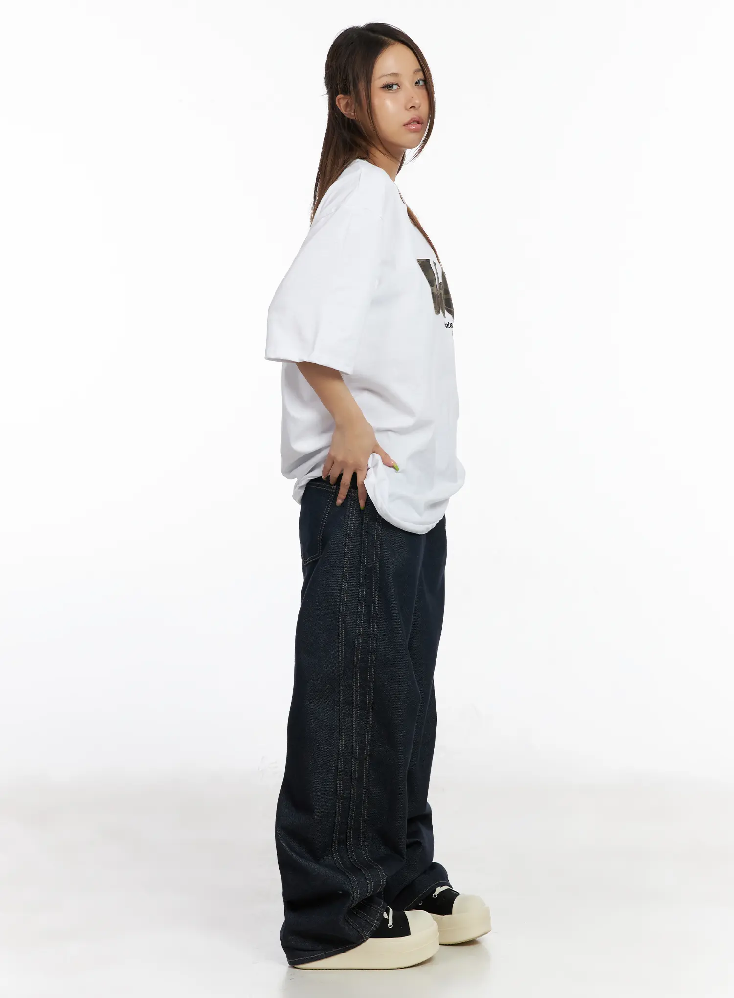 Oversized Camo Graphic Tee CM525 - Image 7