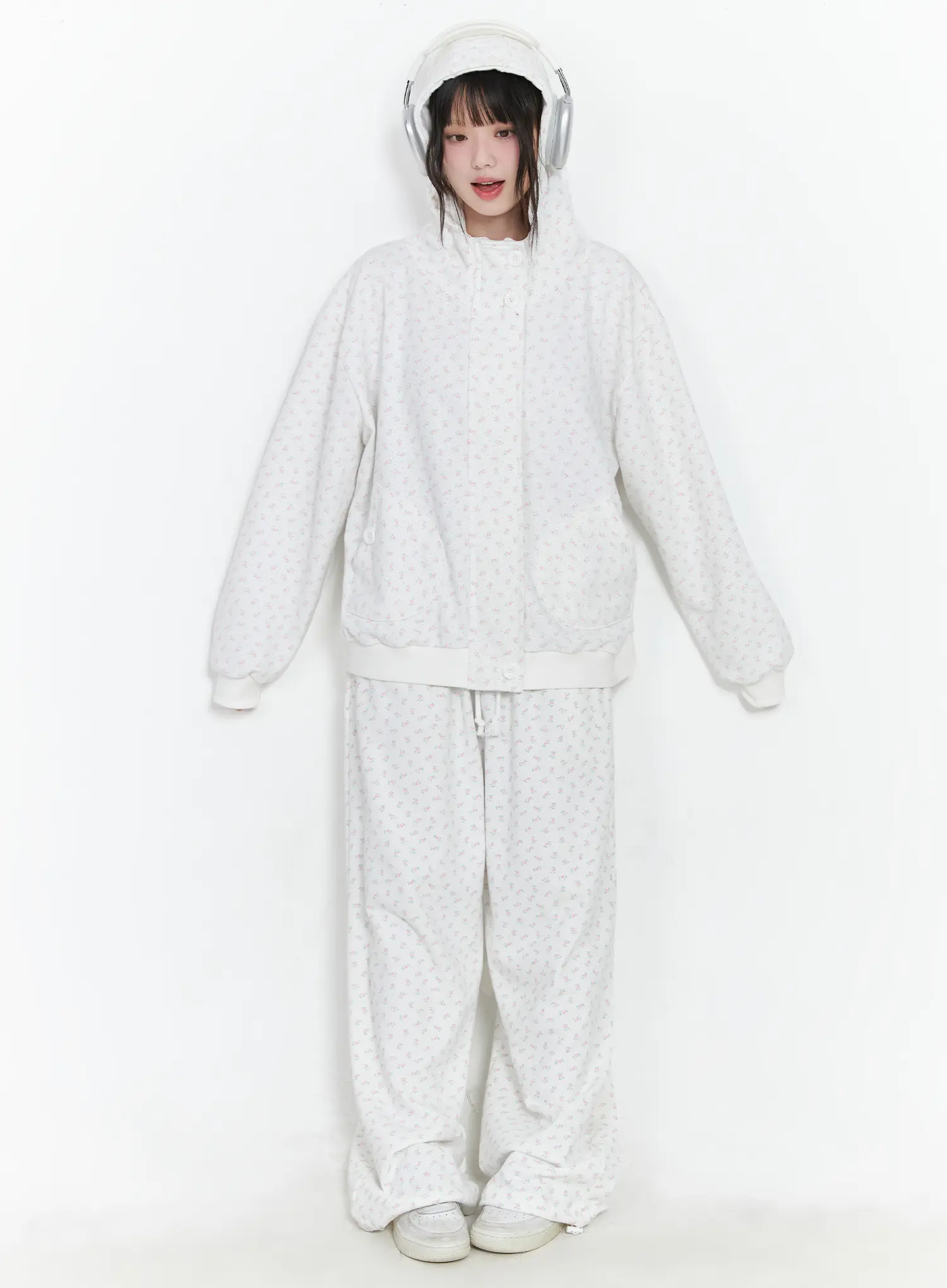 Oversized Floral Hooded Sweatshirt CM526 - Image 3