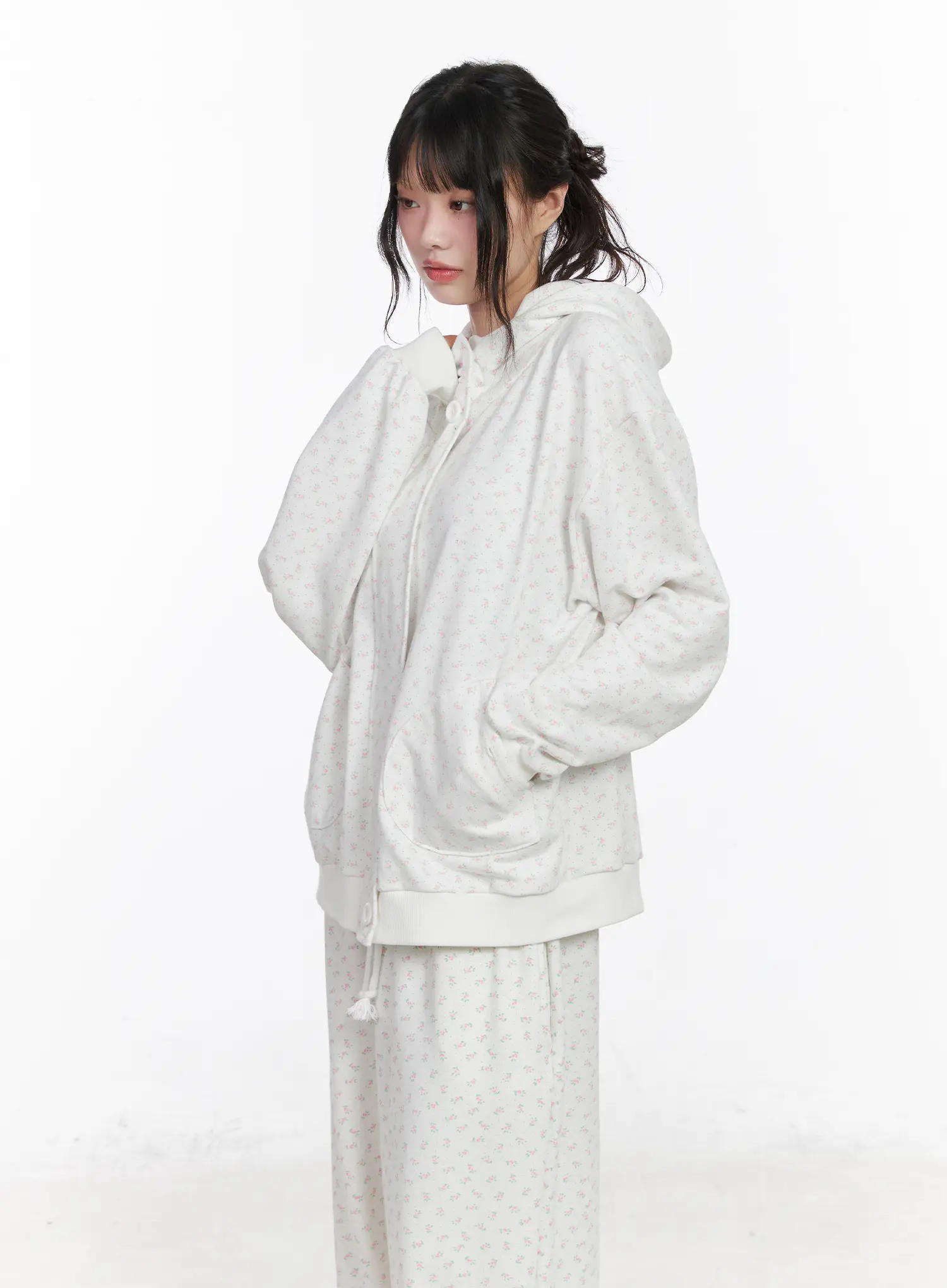 Oversized Floral Hooded Sweatshirt CM526 - Image 4