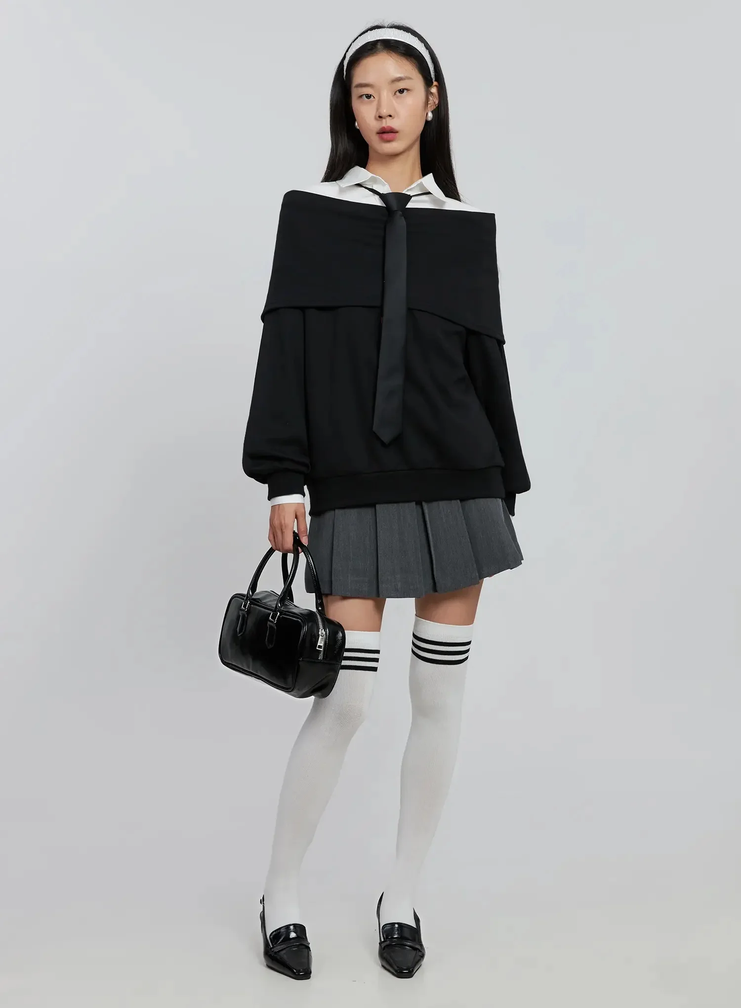 Oversized Off-Shoulder Sweater IN507 - Image 3