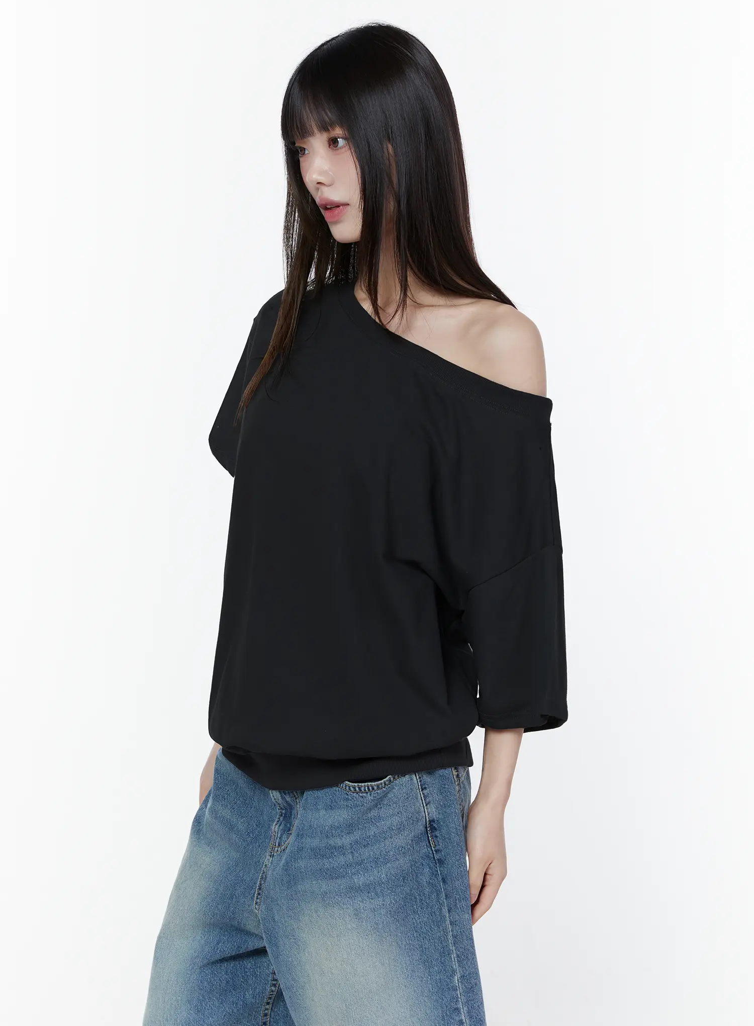Oversized Off-Shoulder Tee CU505 - Image 2