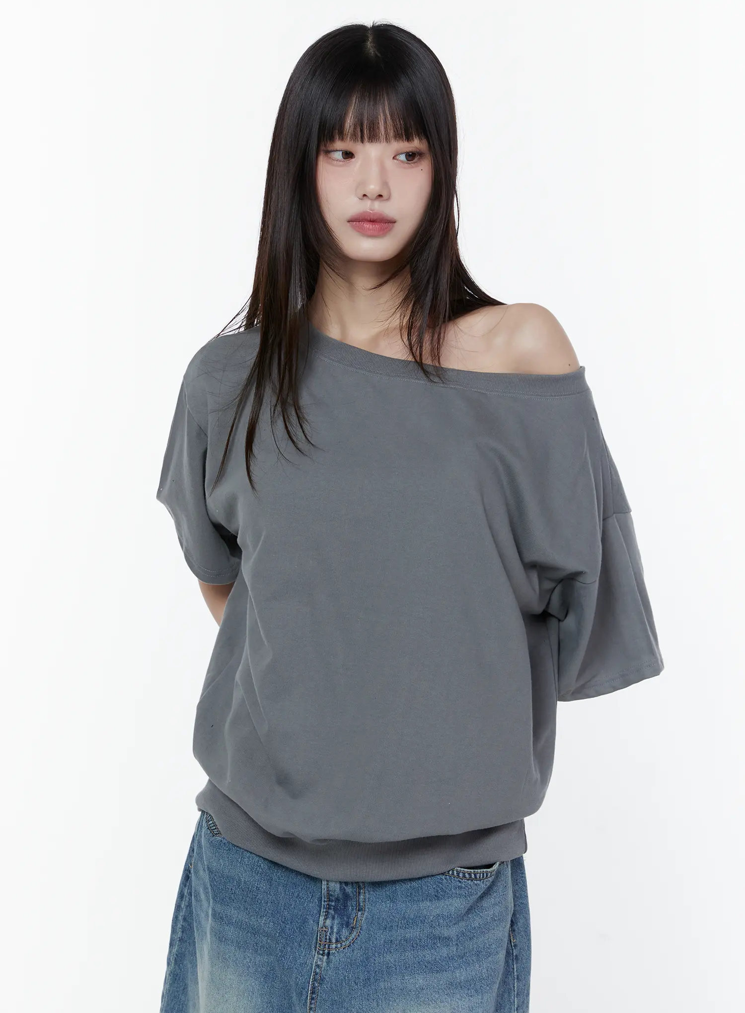 Oversized Off-Shoulder Tee CU505 - Image 6