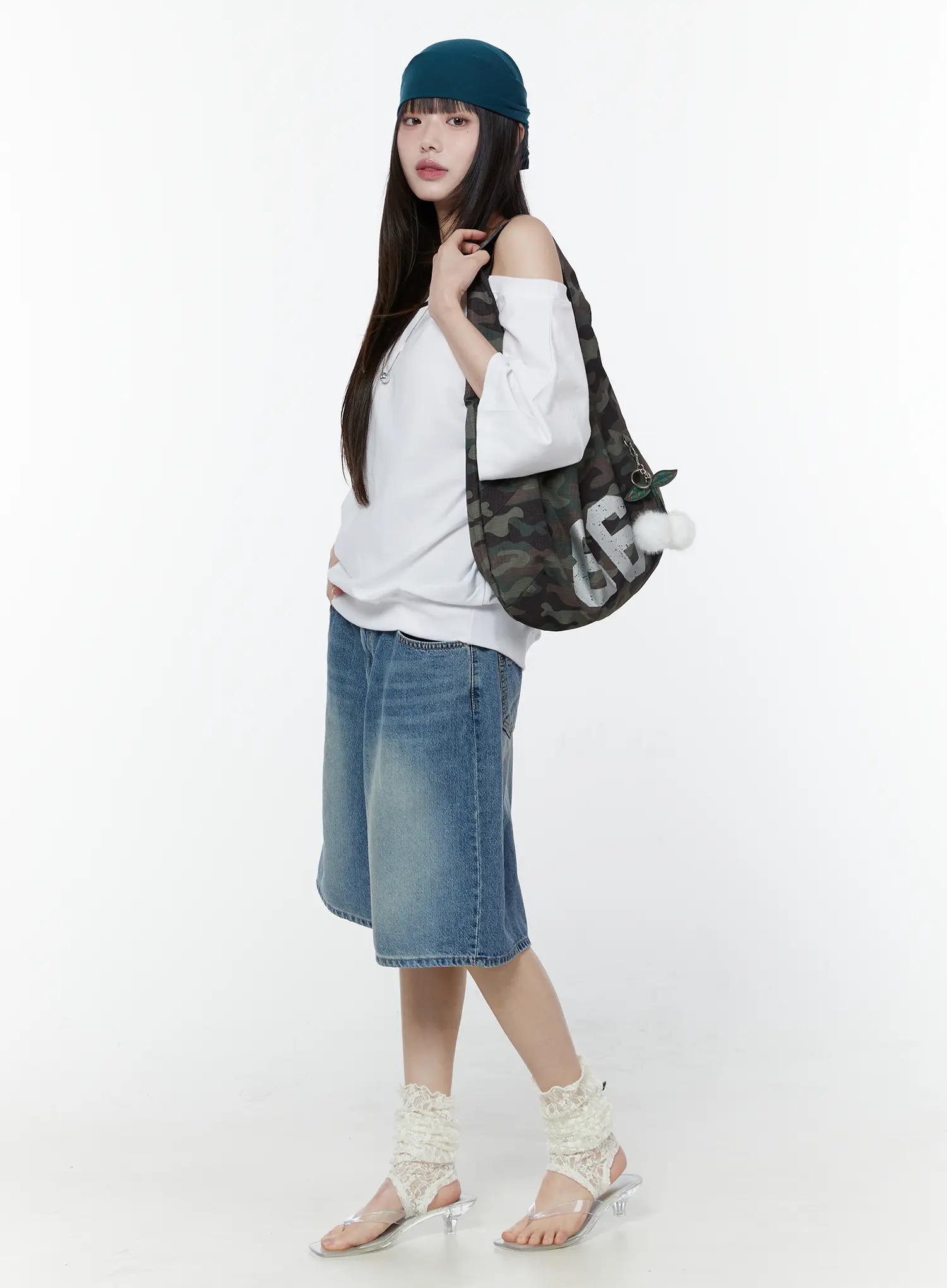 Oversized Off-Shoulder Tee CU505 - Image 7