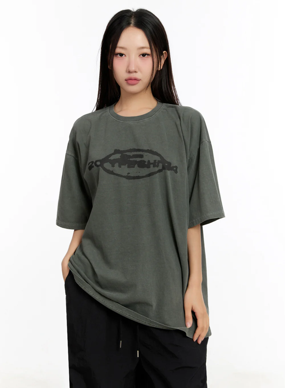 Oversized Washed Graphic Tee IU509 - Image 16