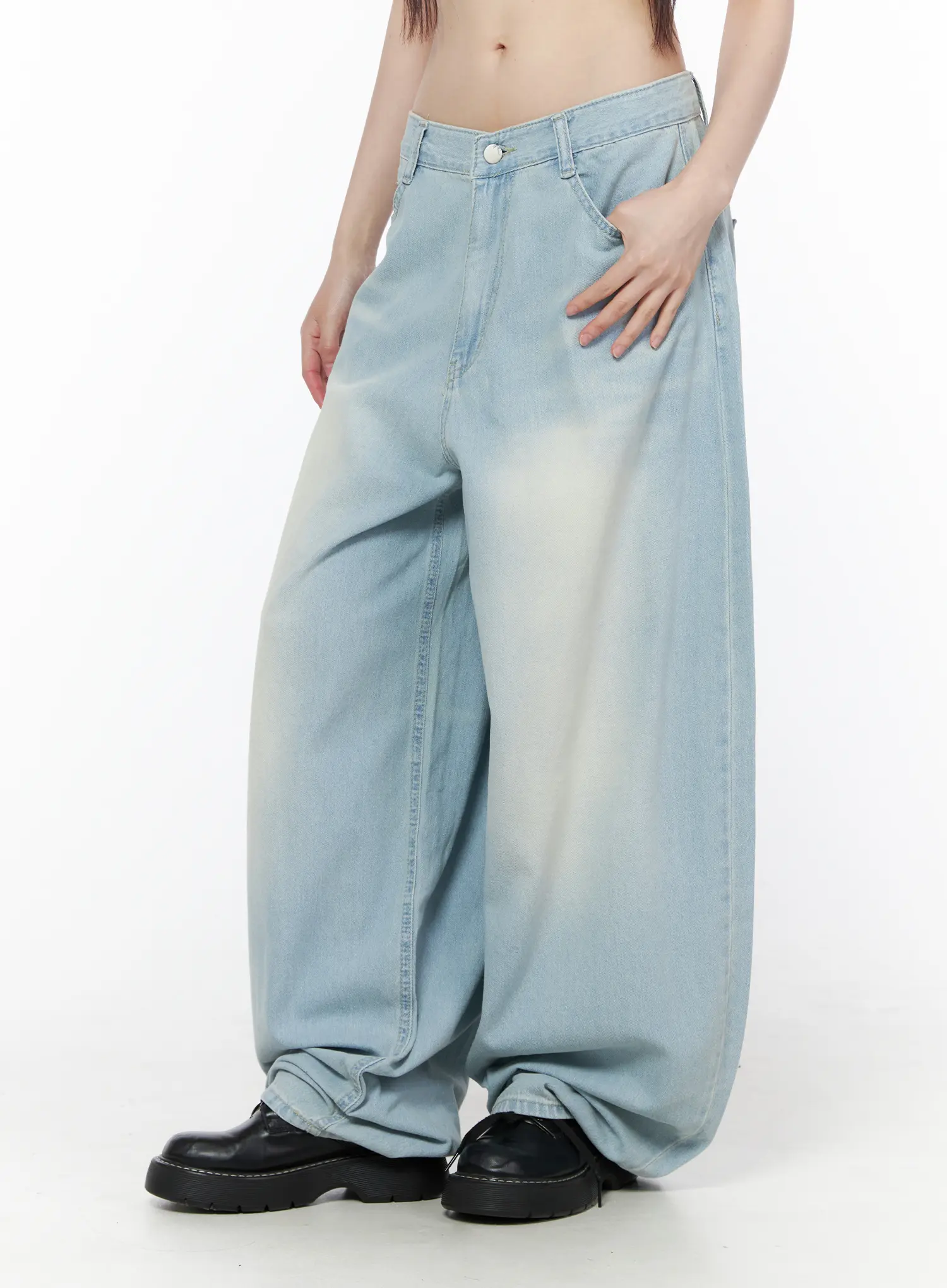 Ozzy Washed Wide Leg Jeans CU519 - Image 9