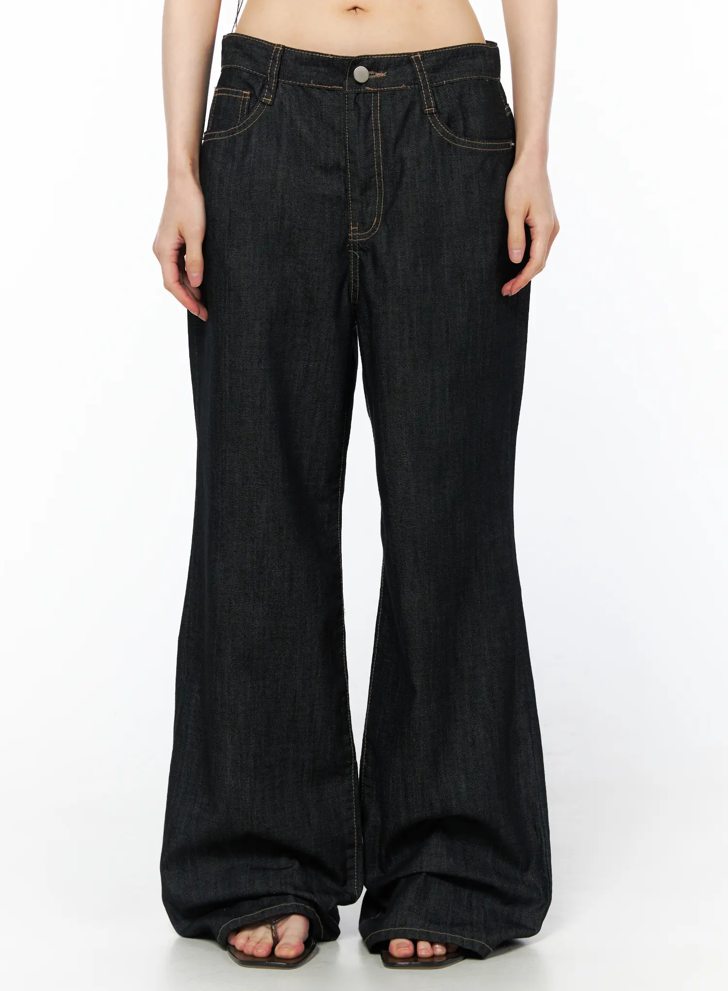 Pat Non-Fade Wide Leg Jeans CU511 - Image 2
