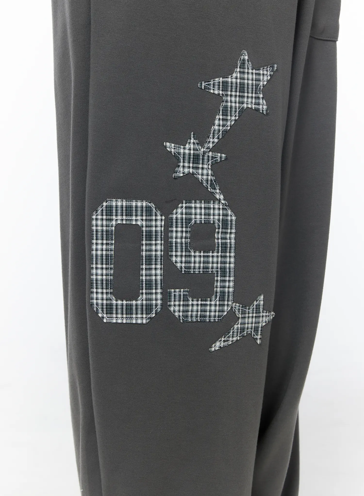 Plaid Graphic Wide Leg Sweatpants CY529 - Image 9