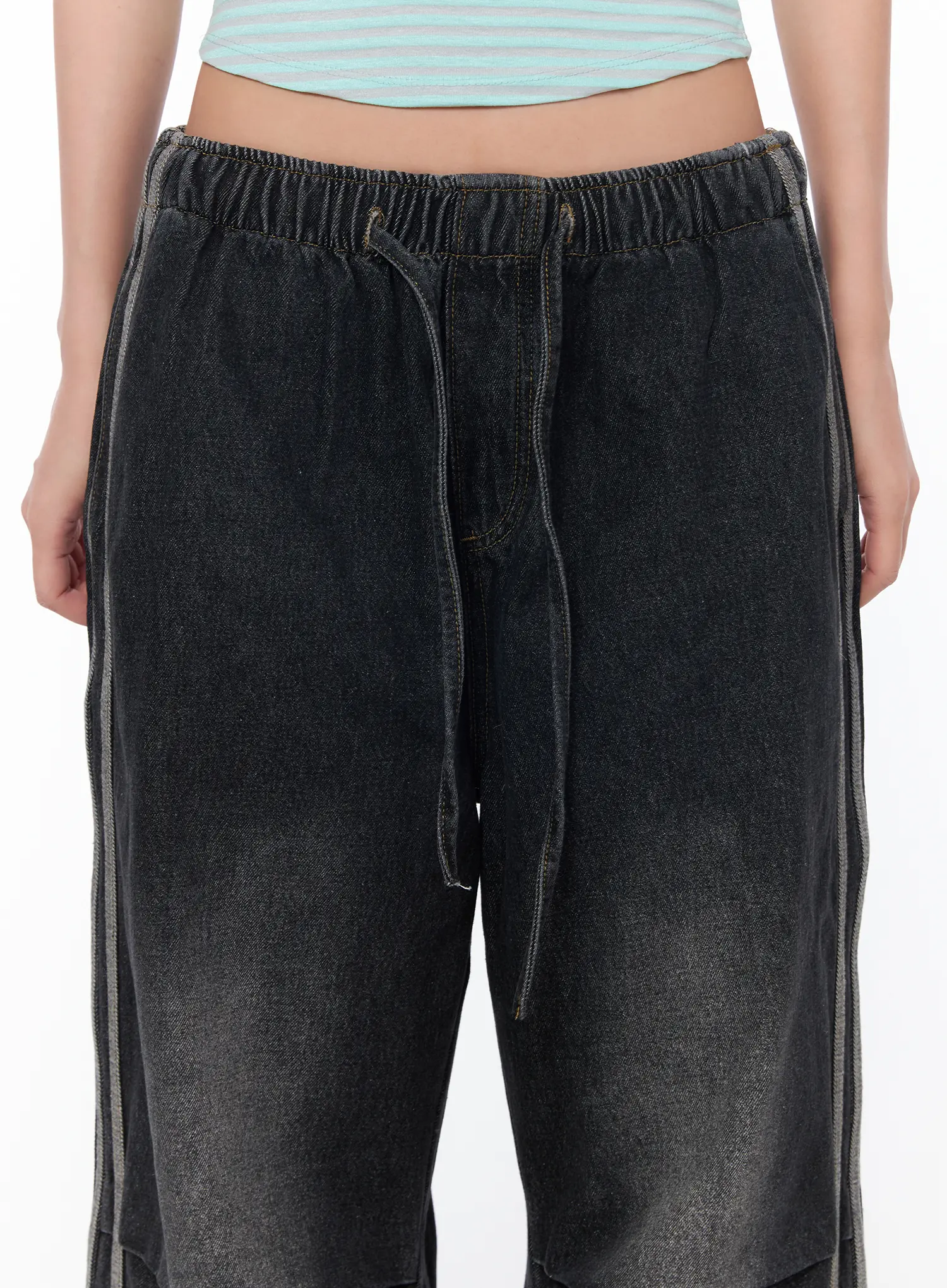 Raelyn Wide Leg Track Balloon Jeans CA515 - Image 3