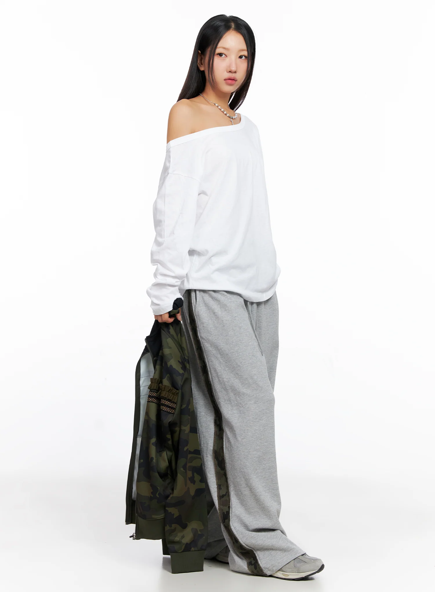 Relaxed Off-Shoulder Long Sleeve Top CO514 - Image 4