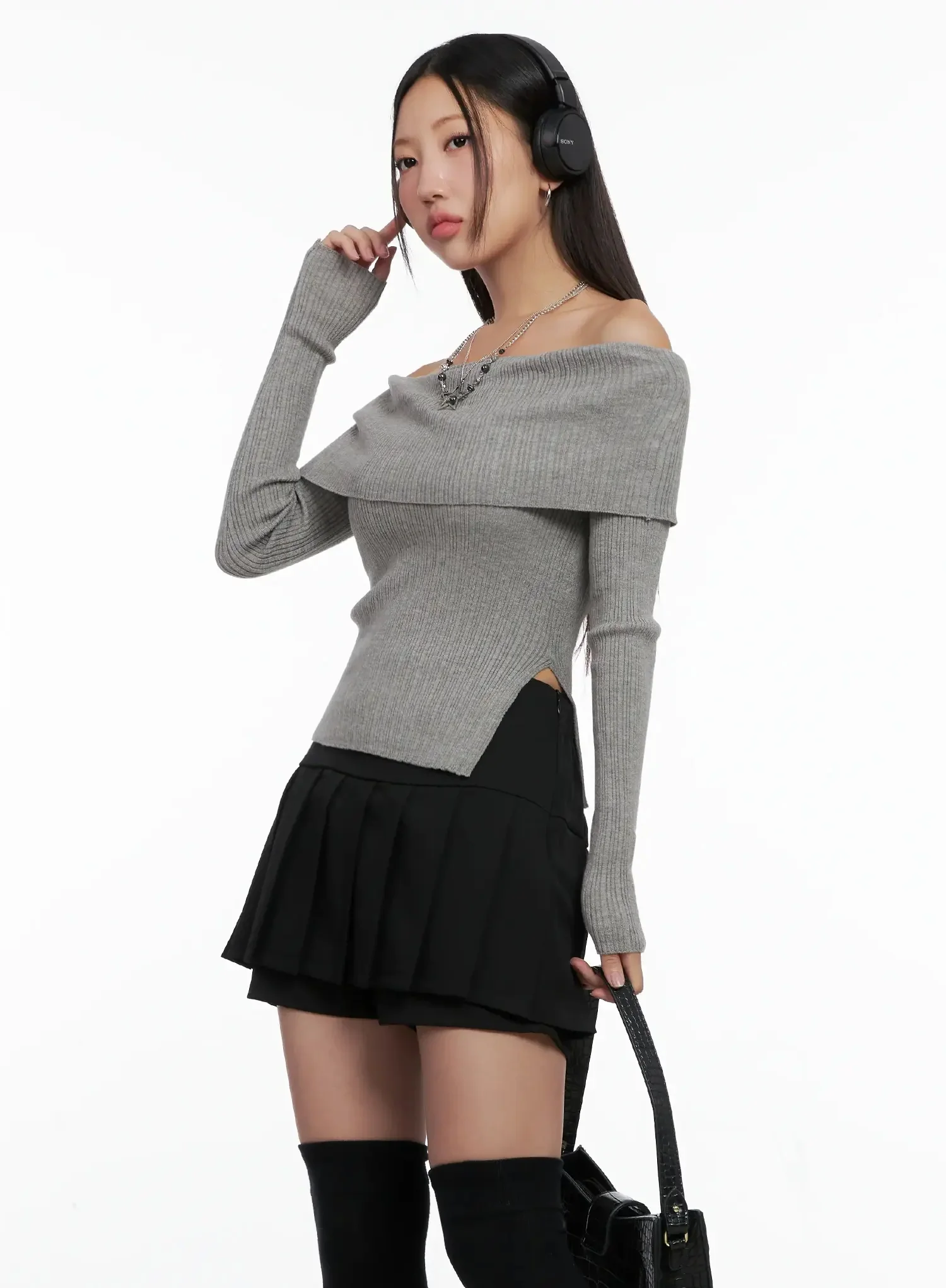 Ribbed Folded Off-Shoulder Top IG527
