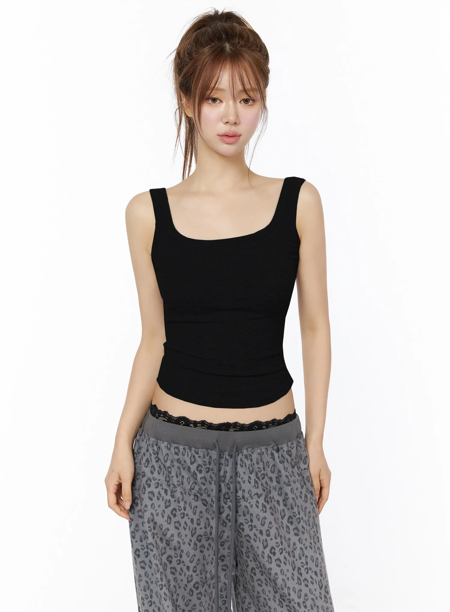 Ribbed Square Neck Padded Tank Top IU525 - Image 14