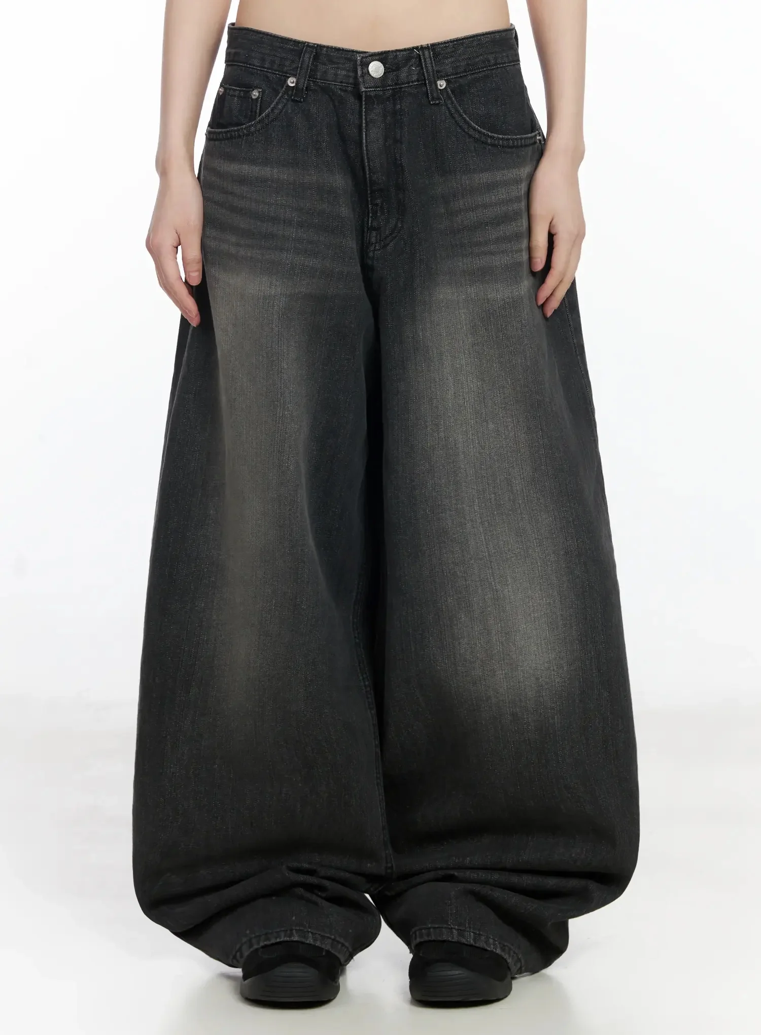 Romy Back-Belt Baggy Jeans IF505