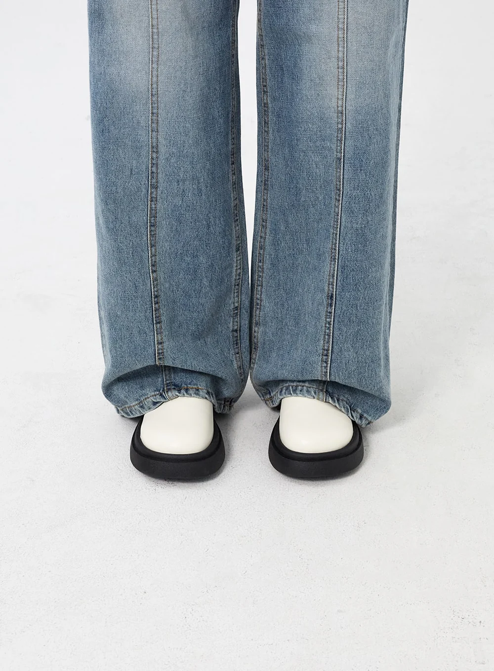 Round Toe Platform Loafer CM317 - Image 4
