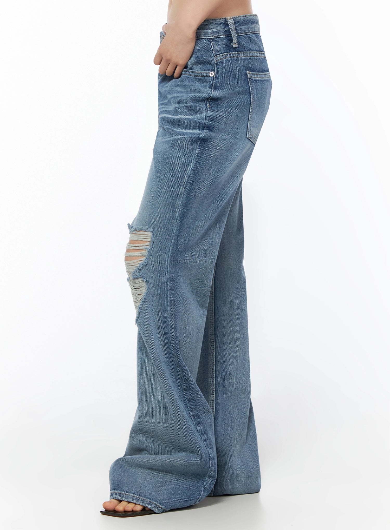 Rue Distressed Bootcut Flare Jeans IU525 - Image 10