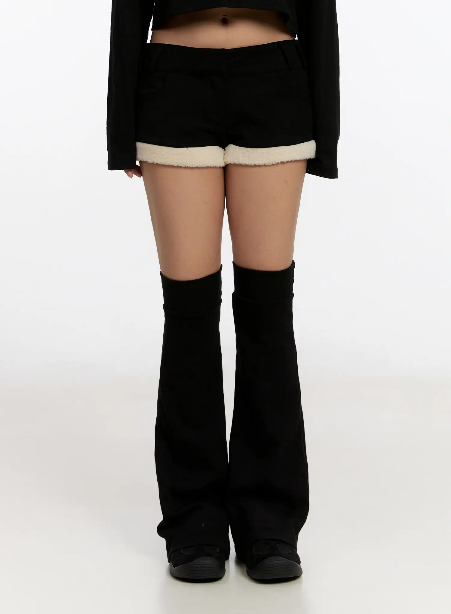 Sherpa Lined Shorts CN527 - Image 8