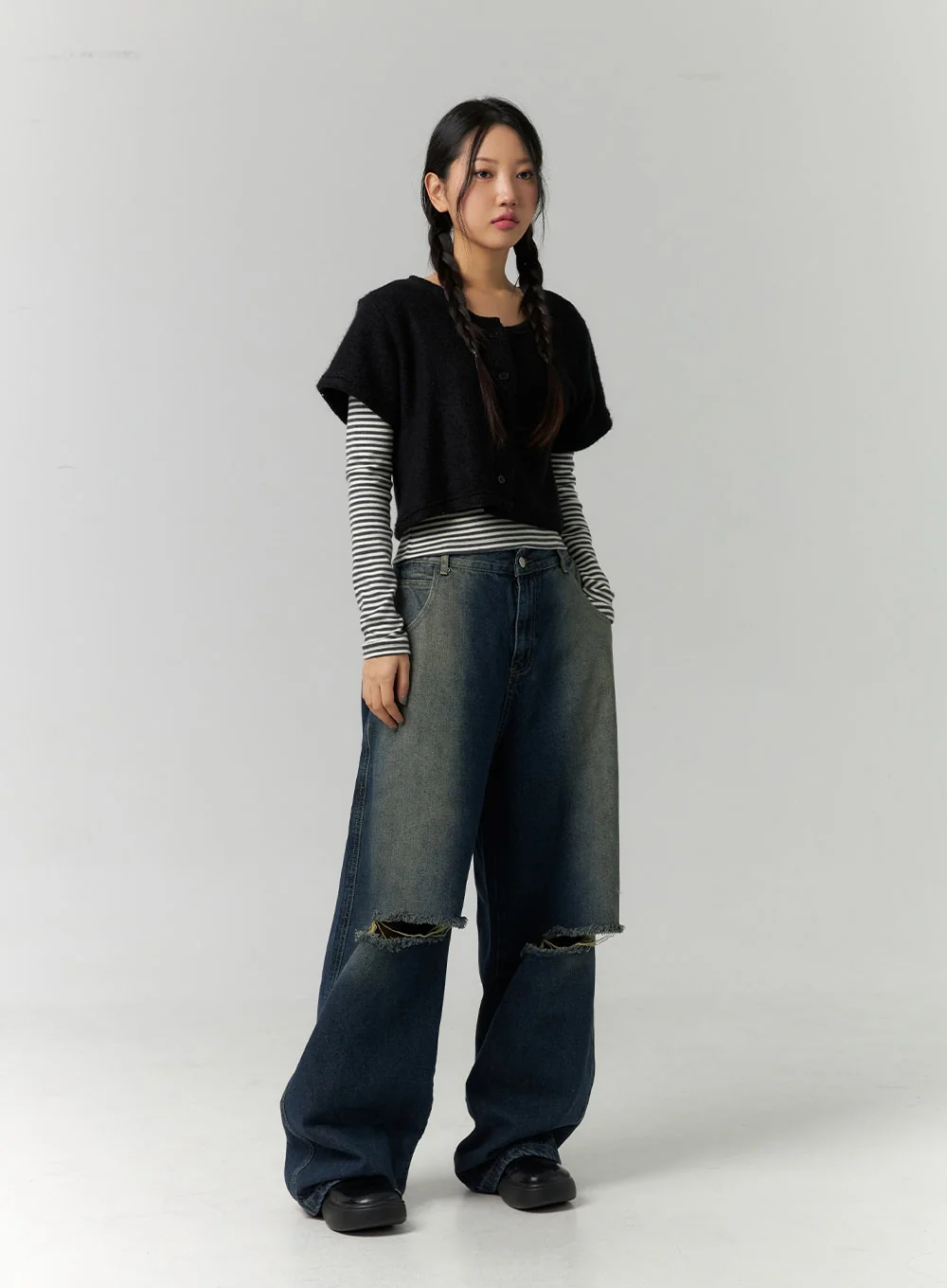 Short Sleeve Crop Cardigan CN324 - Image 3
