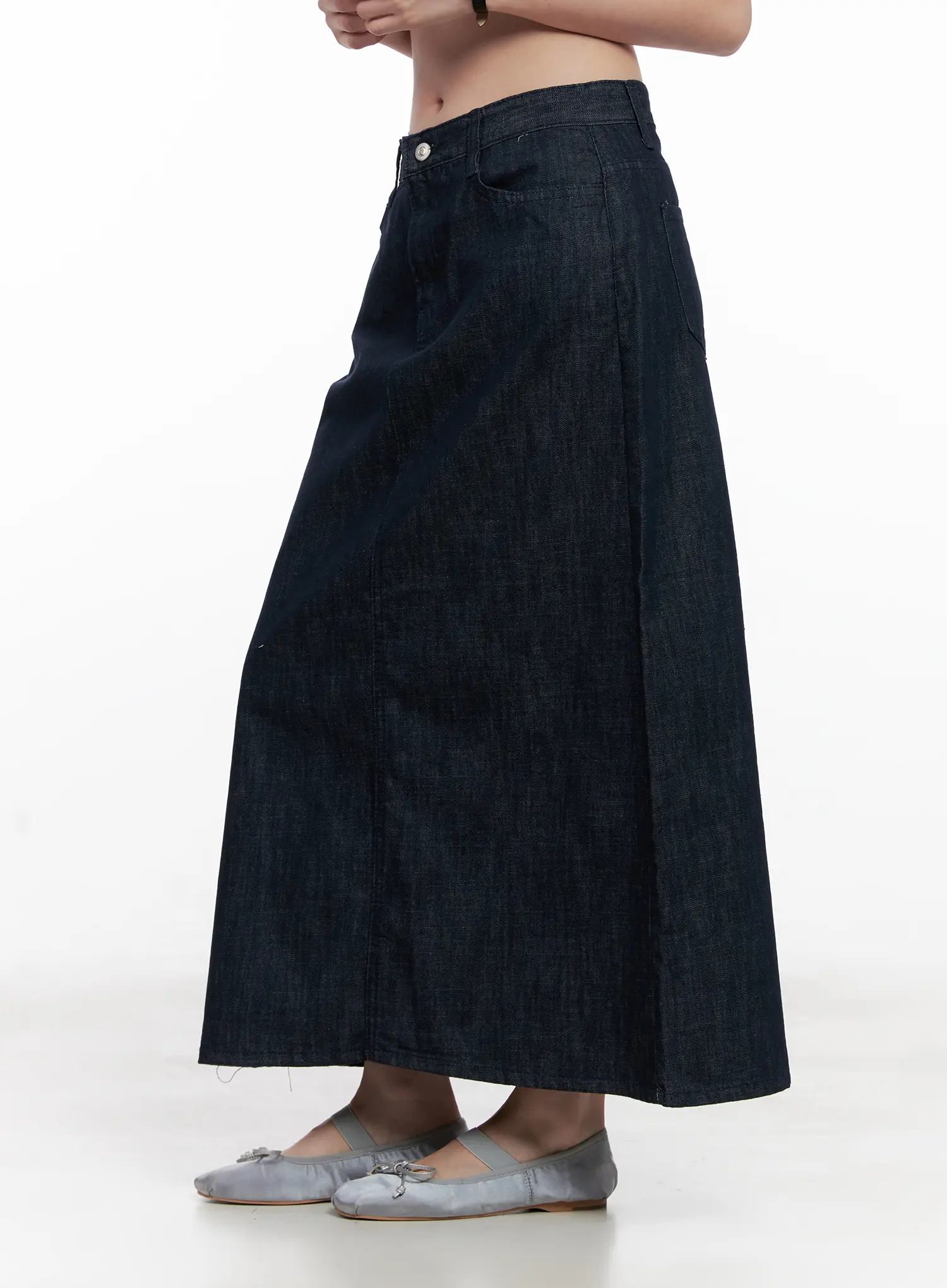 Side-Slit Long Skirt CL523 - Image 4