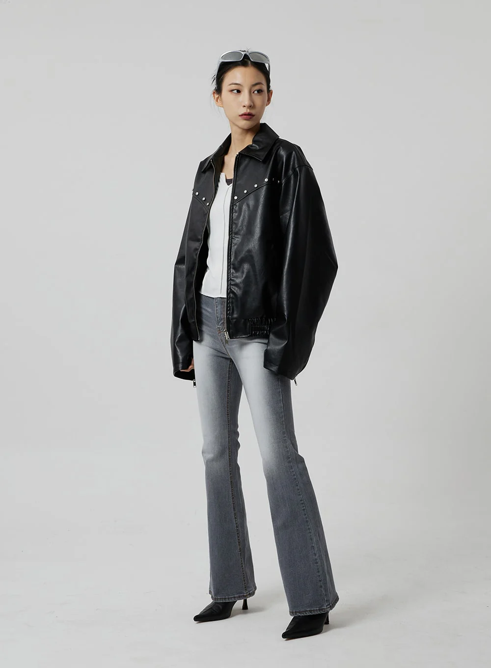 Slim Fit Bootcut Jeans CF307 - Image 10