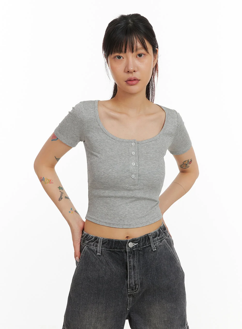 Slim Fit Buttoned U-Neck Crop Top IY410 - Image 4