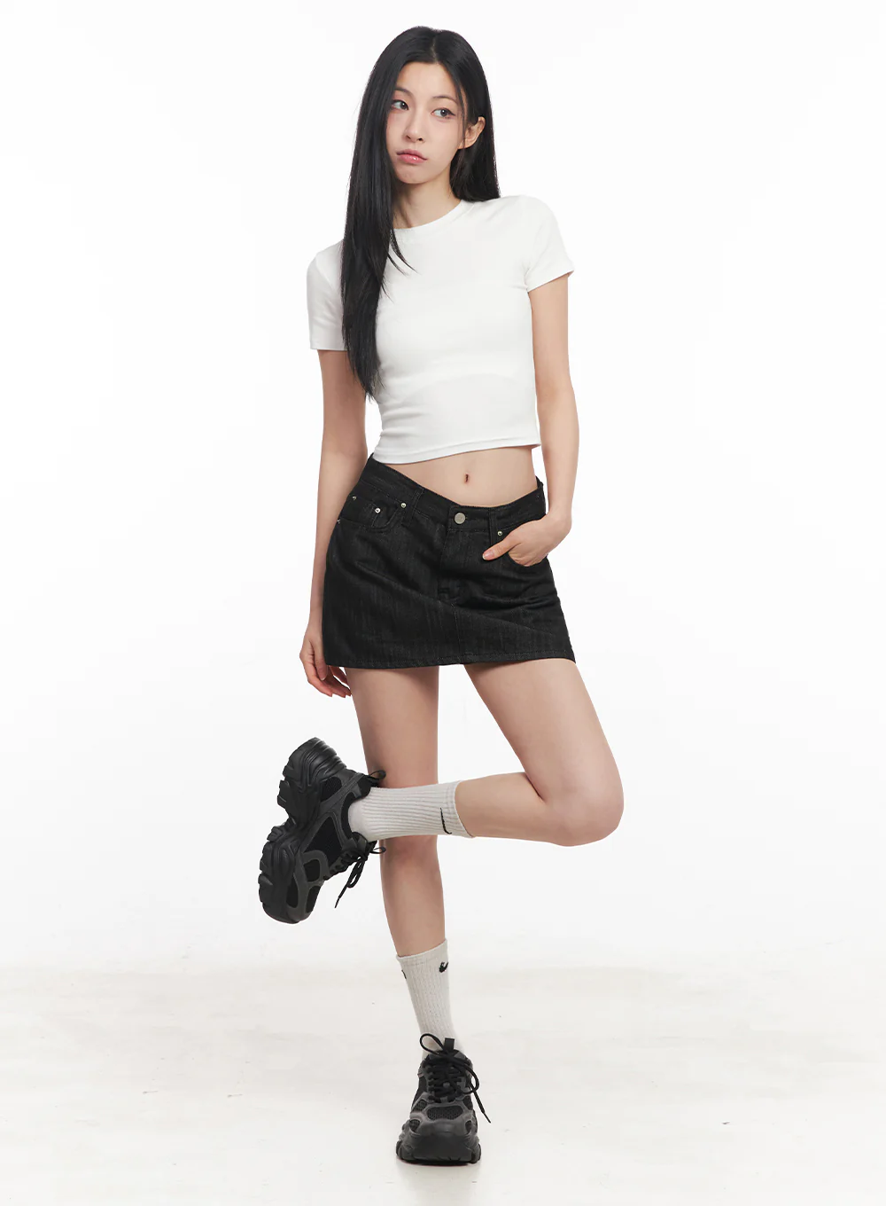 Slim-Fit Crop Tee IY516 - Image 11