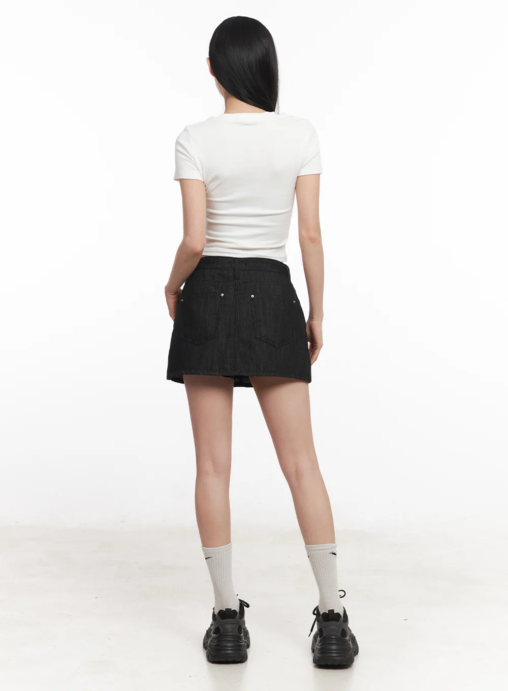 Slim-Fit Crop Tee IY516 - Image 13