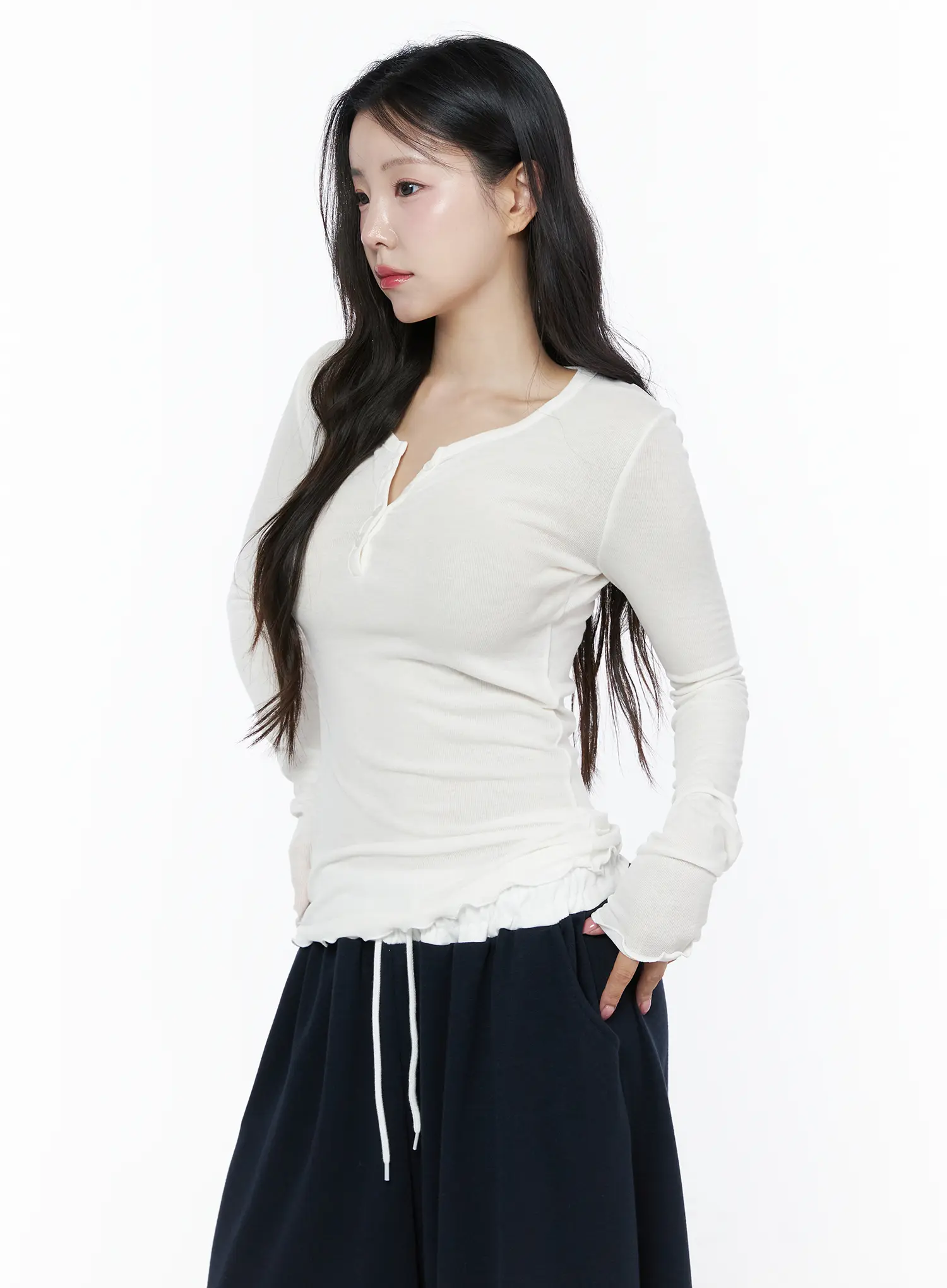Slim-Fit Henly Neck Long Sleeve Tee IU525 - Image 13