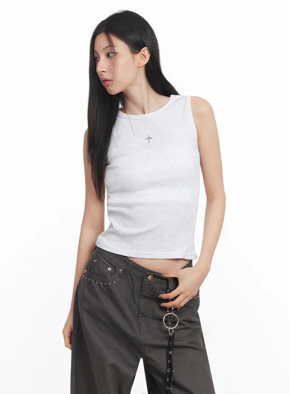Slim-Fit Sleeveless Star Graphic Top IY516 - Image 15