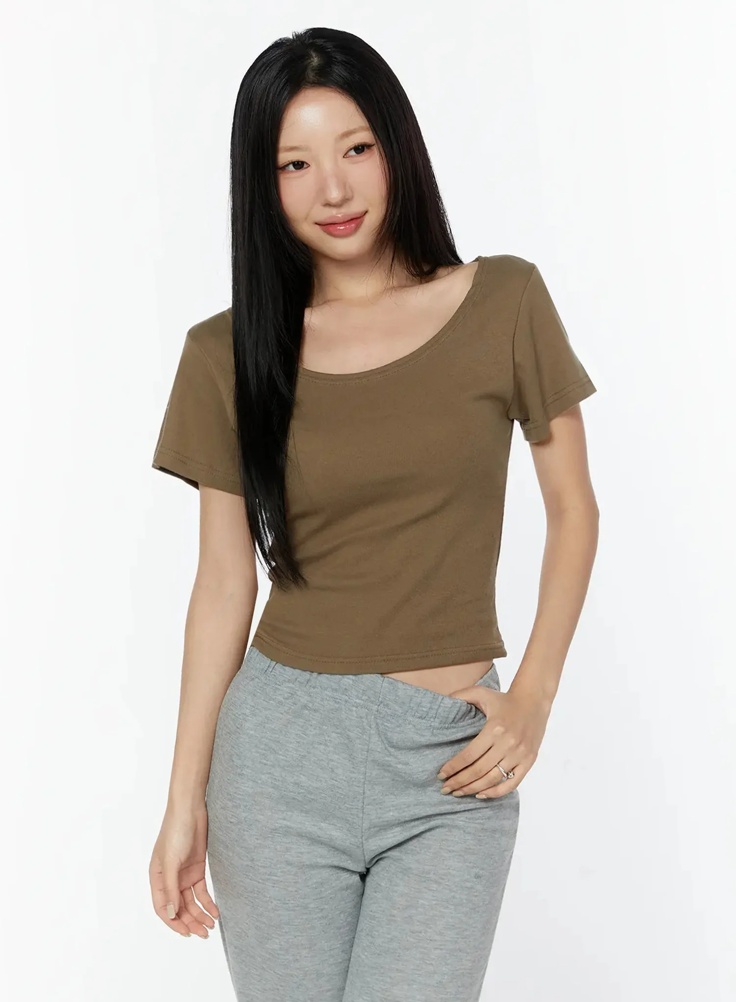 Slim U-Neck Short Sleeve Tee IU524 - Image 13